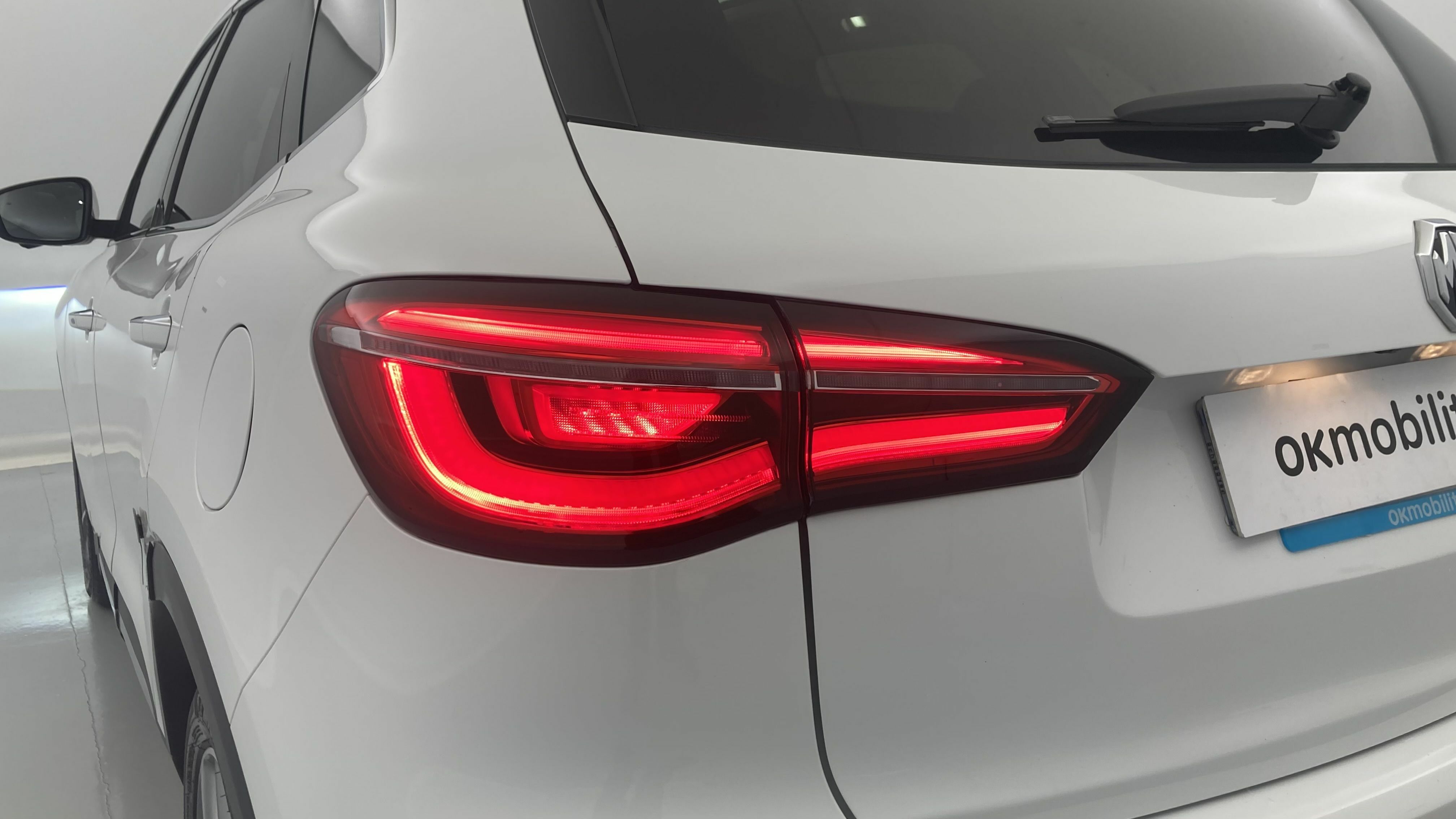 mg ehs phev luxury 1.5 T-GDI 258 PHEV 2023 white 29