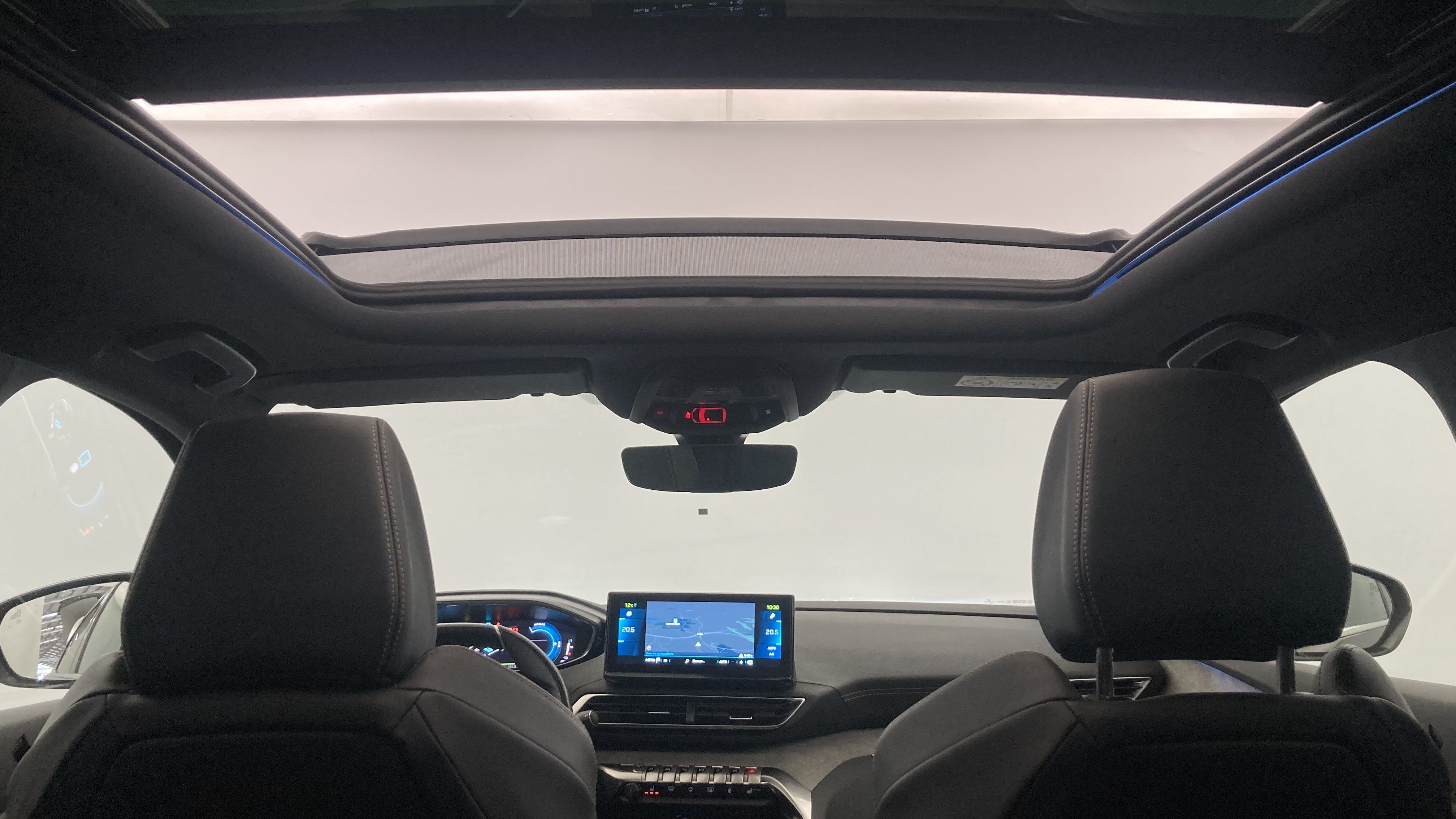 peugeot 3008 gt pack 1.6 HYBRID 300 EAT PHEV 2022 negro perla nera 12