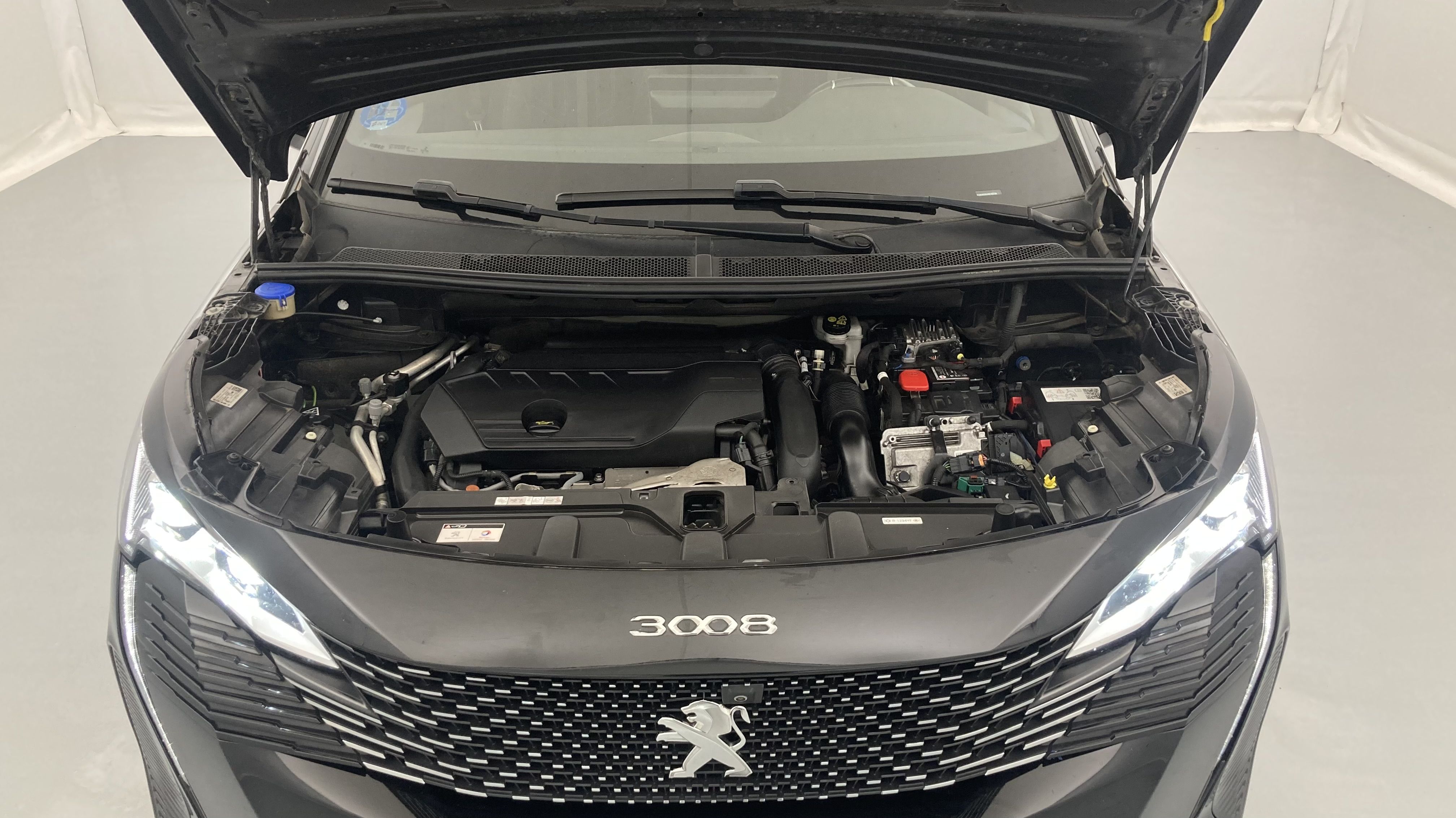 peugeot 3008 gt pack 1.6 HYBRID 300 EAT PHEV 2022 negro perla nera 32