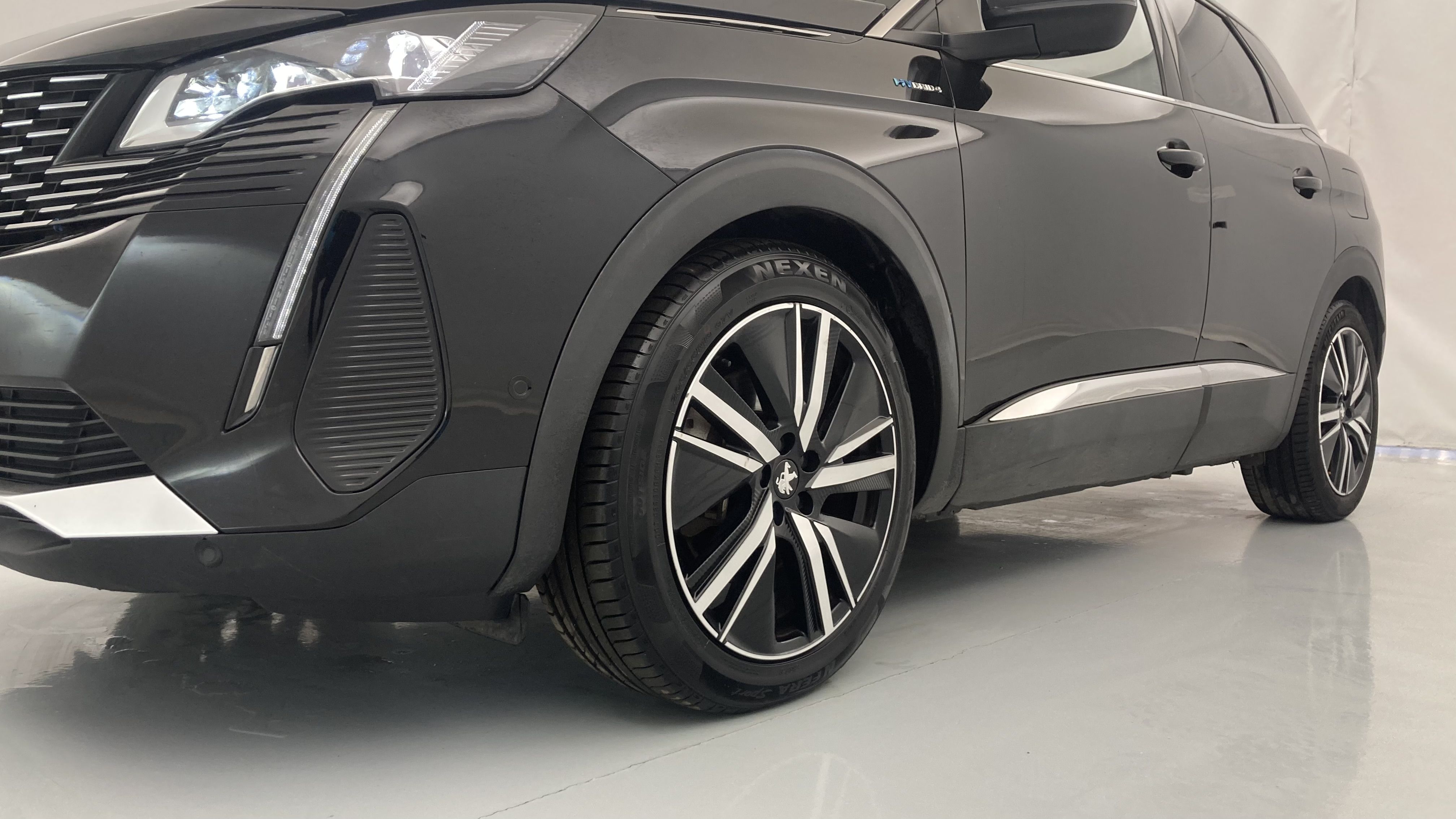 peugeot 3008 gt pack 1.6 HYBRID 300 EAT PHEV 2022 negro perla nera 35