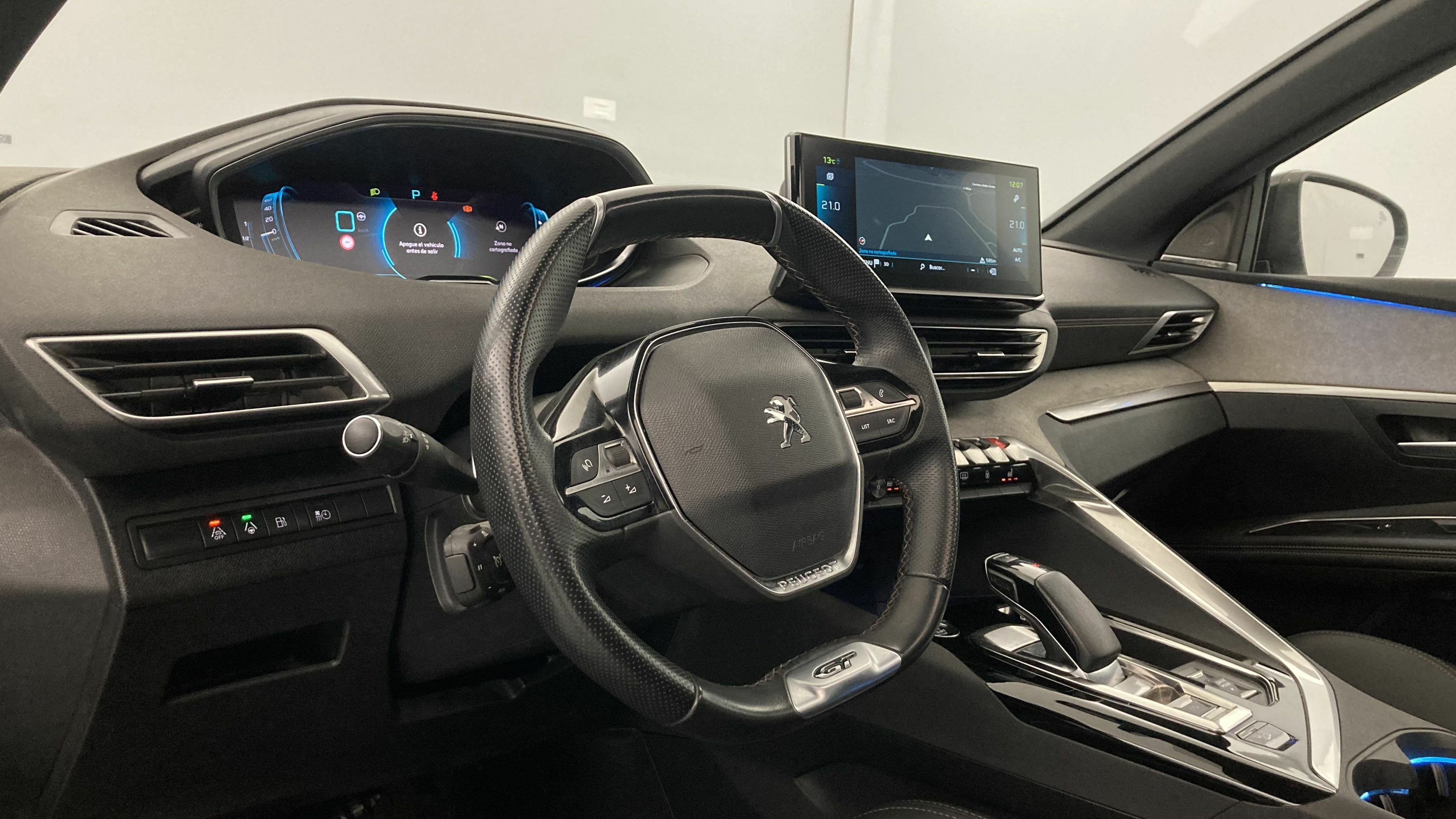 peugeot 3008 gt pack 1.6 HYBRID 300 EAT PHEV 2022 negro perla nera 14