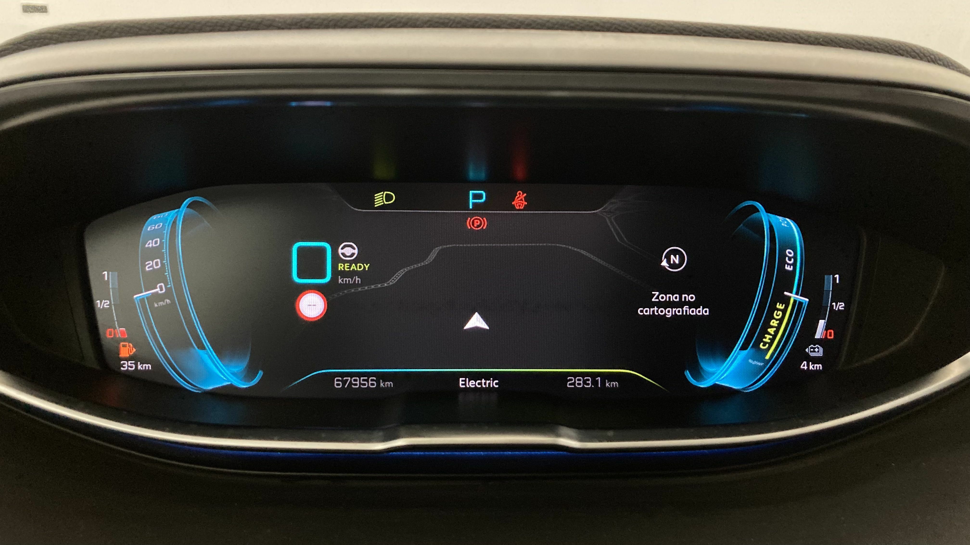 peugeot 3008 gt pack 1.6 HYBRID 300 EAT PHEV 2022 negro perla nera 17
