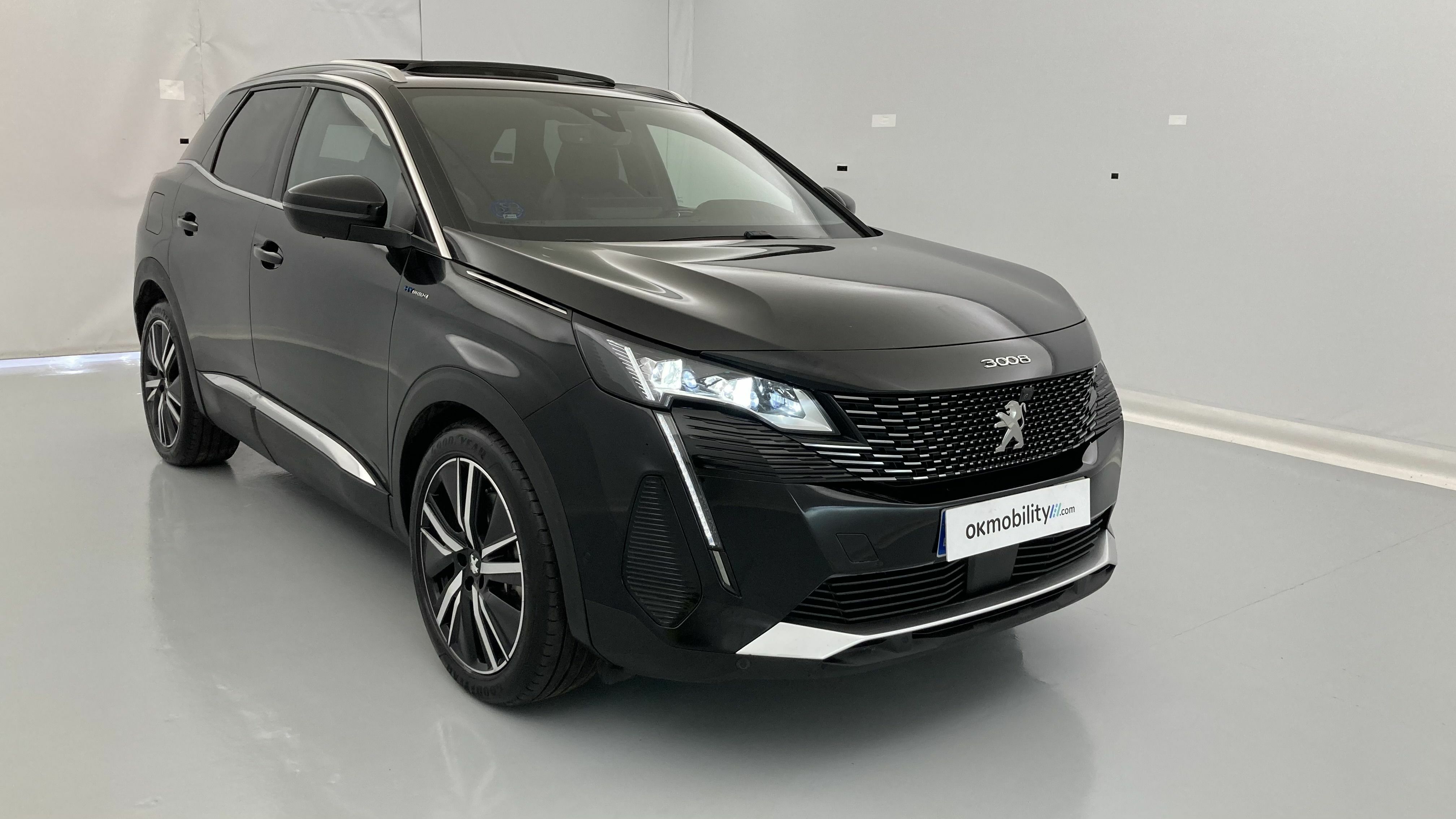 peugeot 3008 gt pack 1.6 HYBRID 300 EAT PHEV 2022 negro perla nera 22
