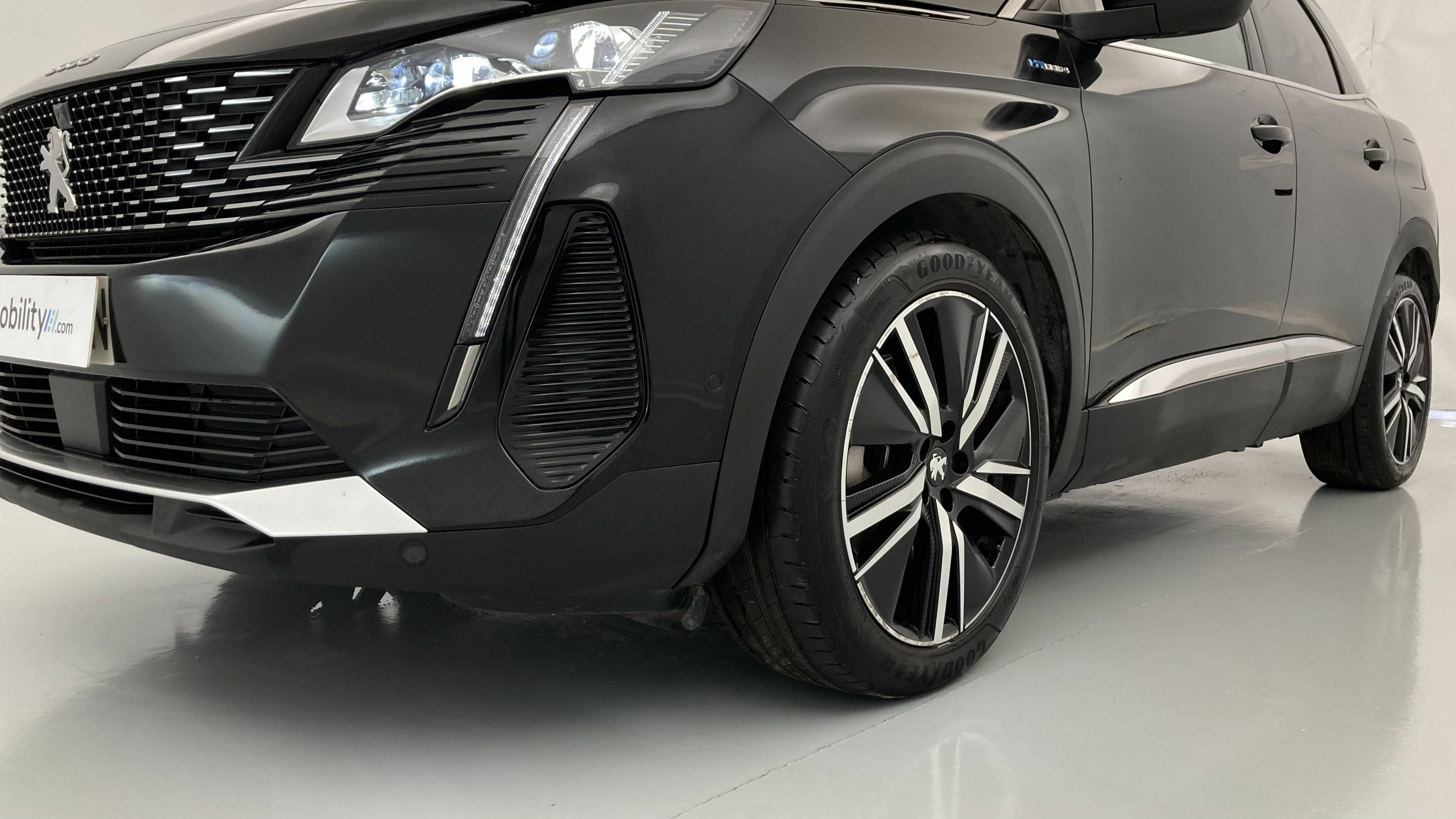 peugeot 3008 gt pack 1.6 HYBRID 300 EAT PHEV 2022 negro perla nera 25