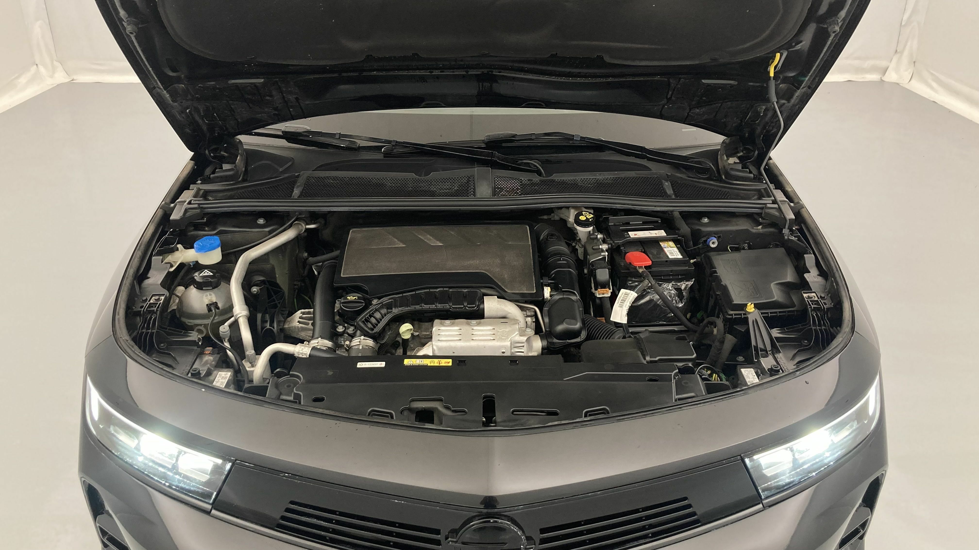 opel astra gs 1.2T 130 AT 2023 karbon black 24