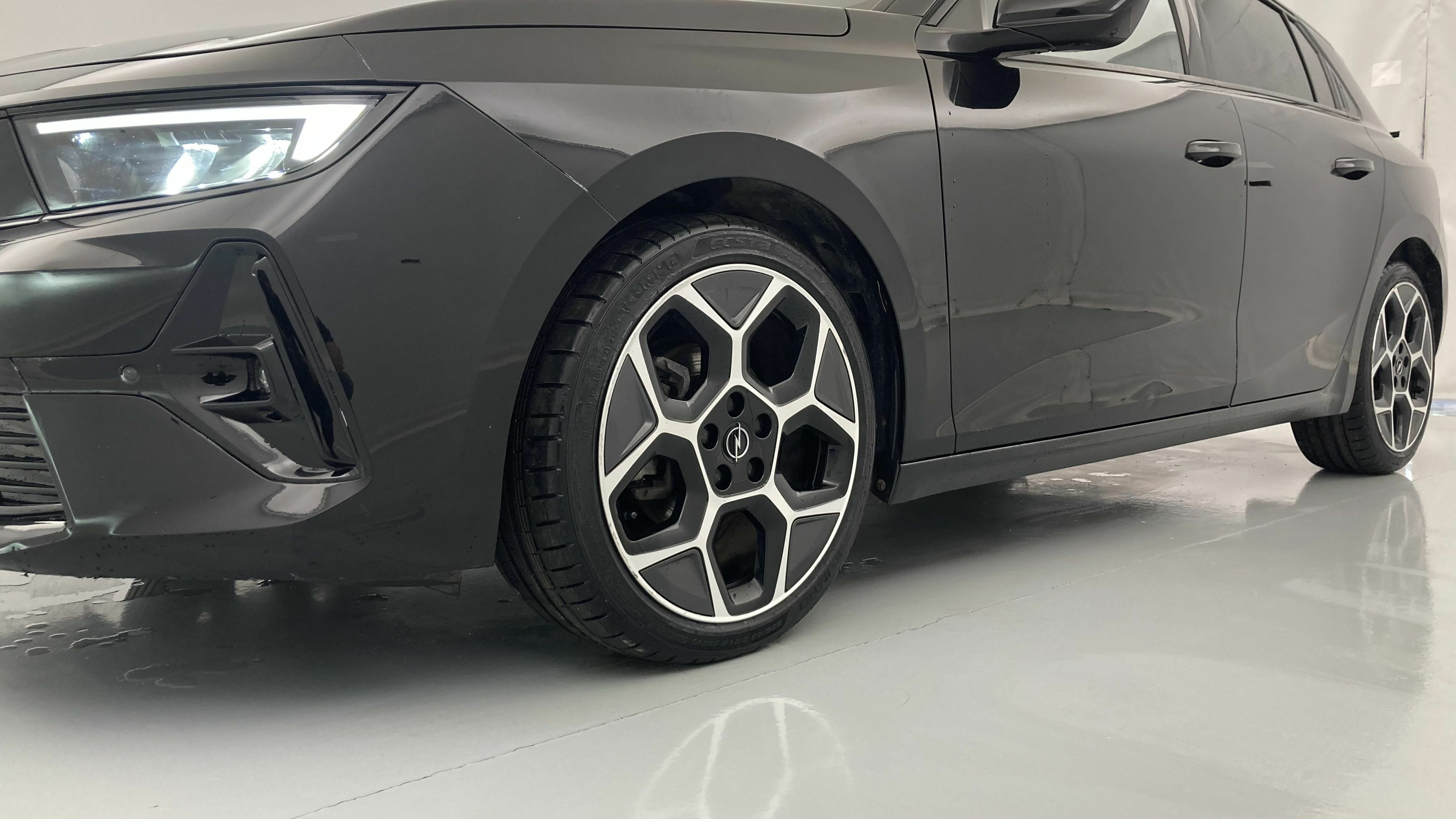 opel astra gs 1.2T 130 AT 2023 karbon black 25