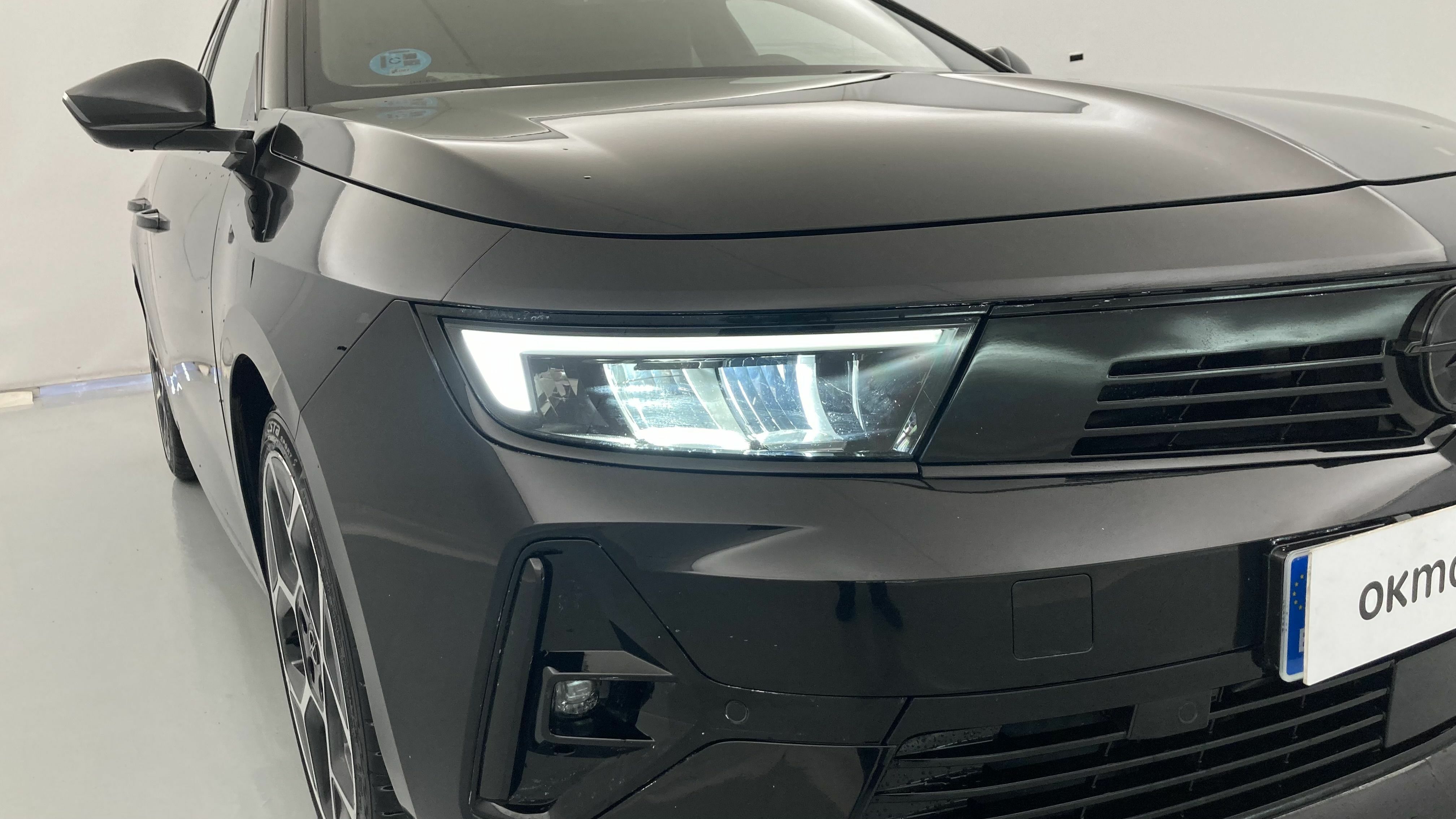 opel astra gs 1.2T 130 AT 2023 karbon black 28