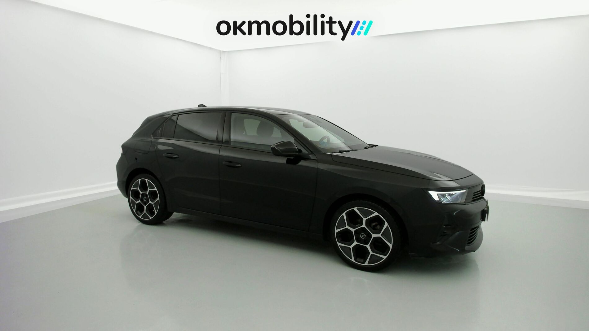 opel astra gs 1.2T 130 AT 2023 karbon black 2