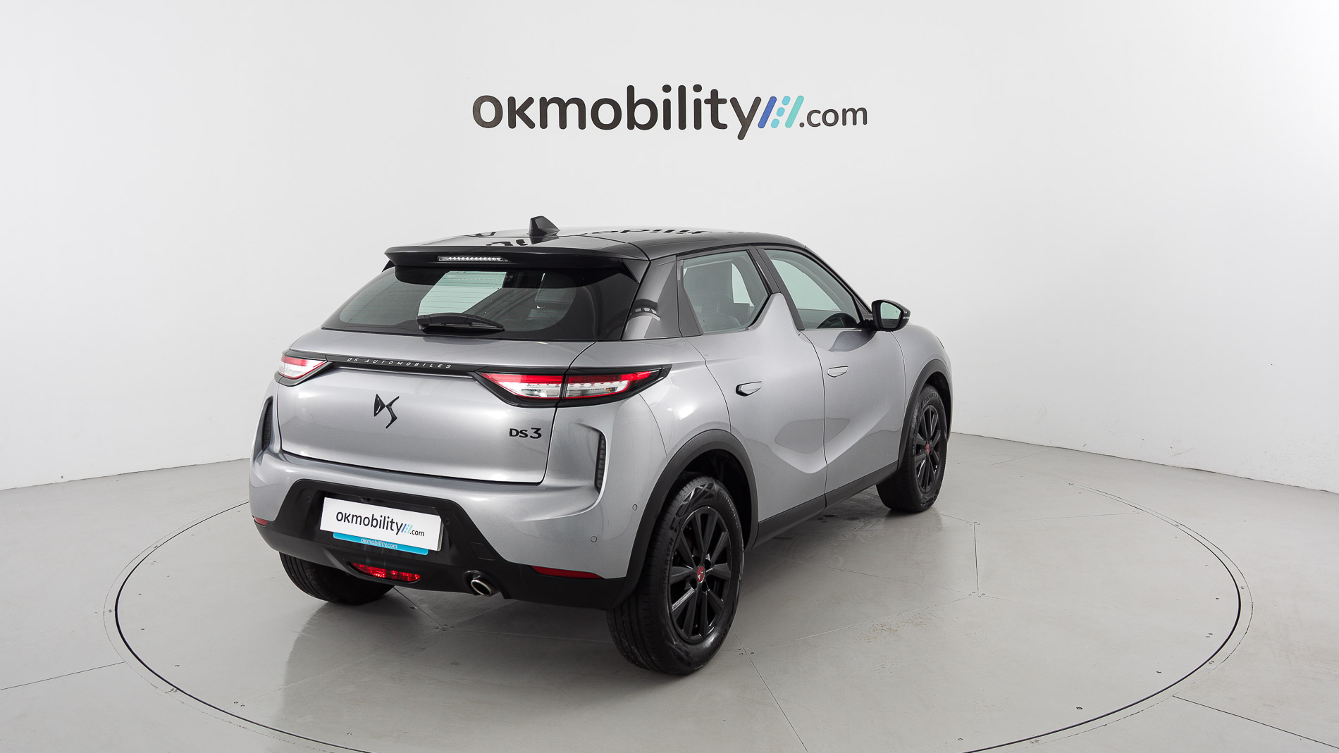 ds ds3 crossback performance line 1.5 BLUEHDI 130 EAT 2023 gris artense 12