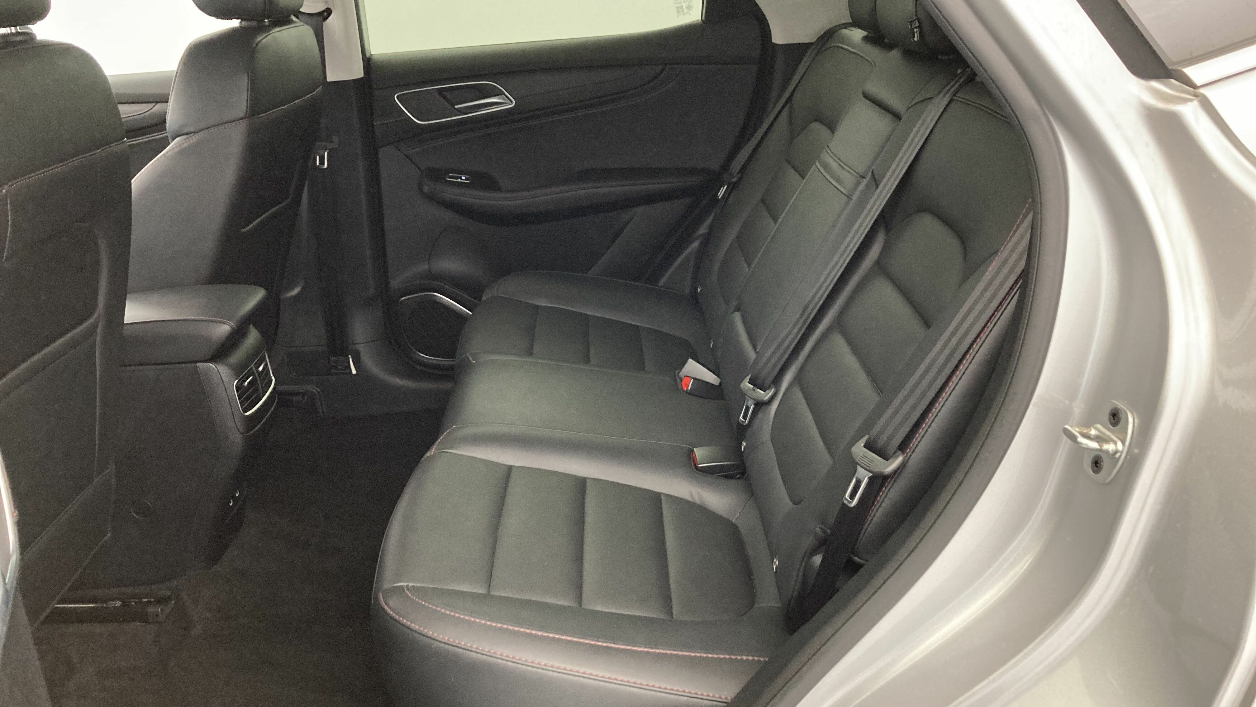 mg hs comfort 1.5 T-GDI 162 AT 2023 medal silver - ssa 22