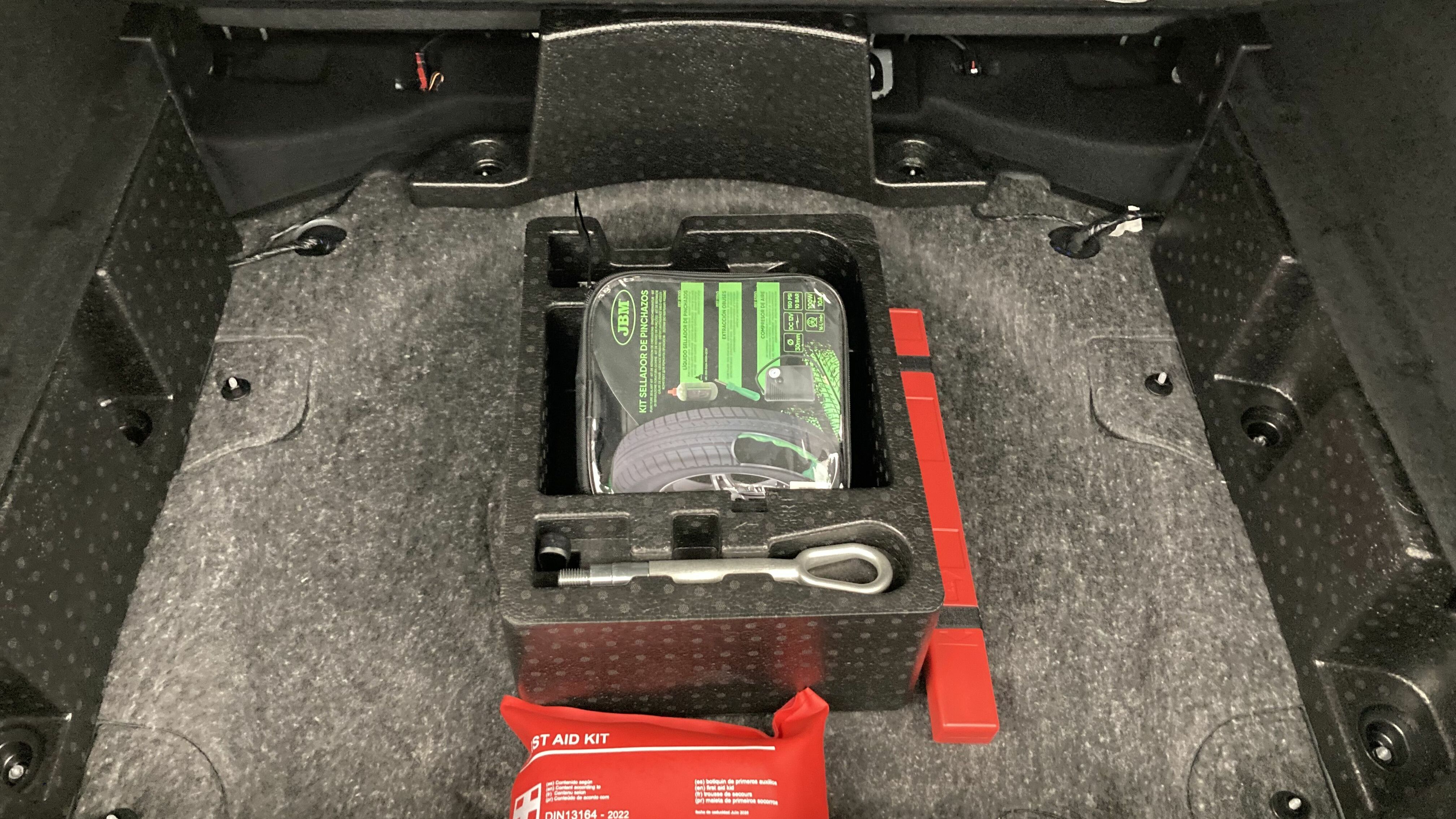 mg hs comfort 1.5 T-GDI 162 AT 2023 medal silver - ssa 24