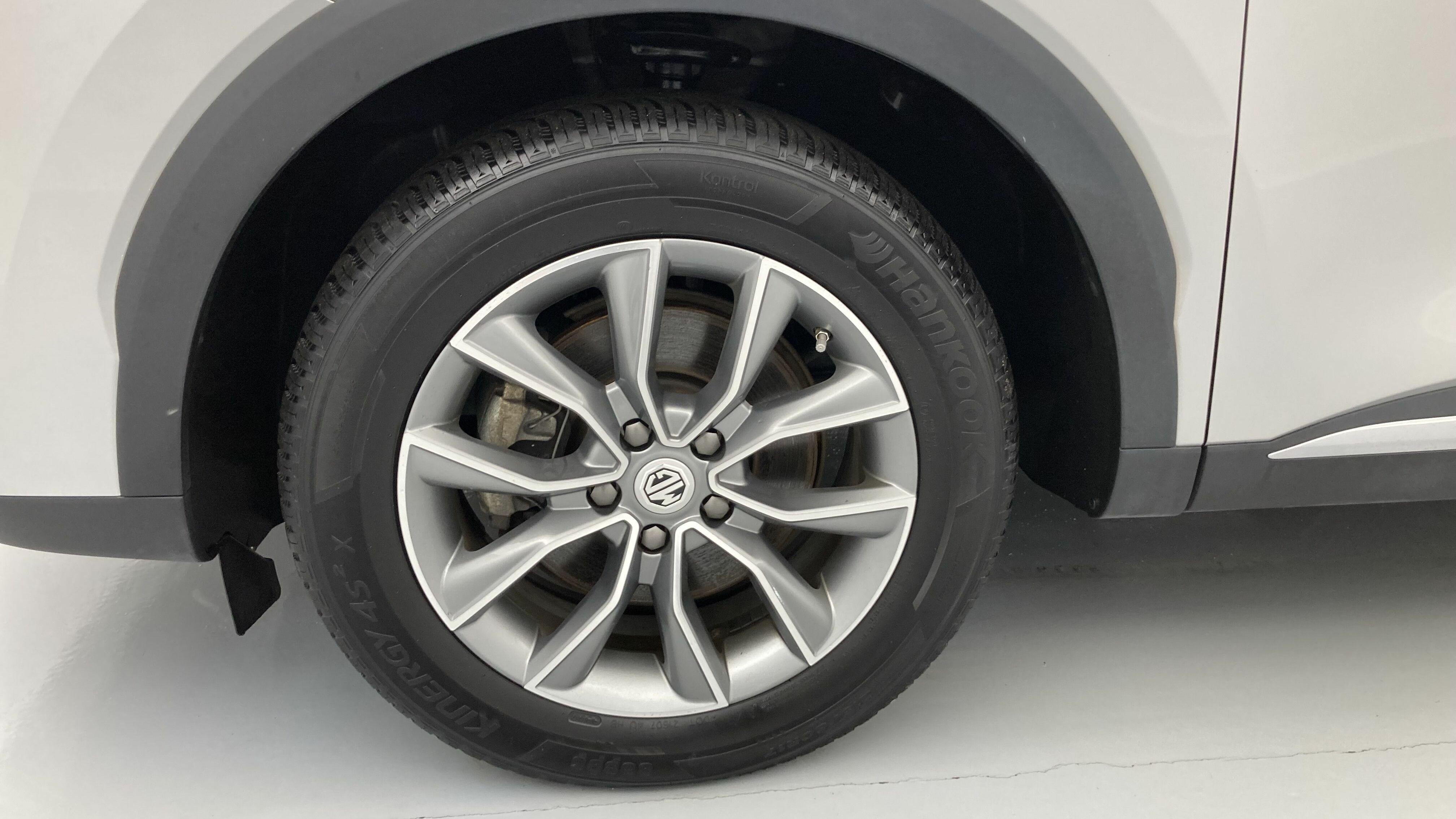 mg hs comfort 1.5 T-GDI 162 AT 2023 medal silver - ssa 28