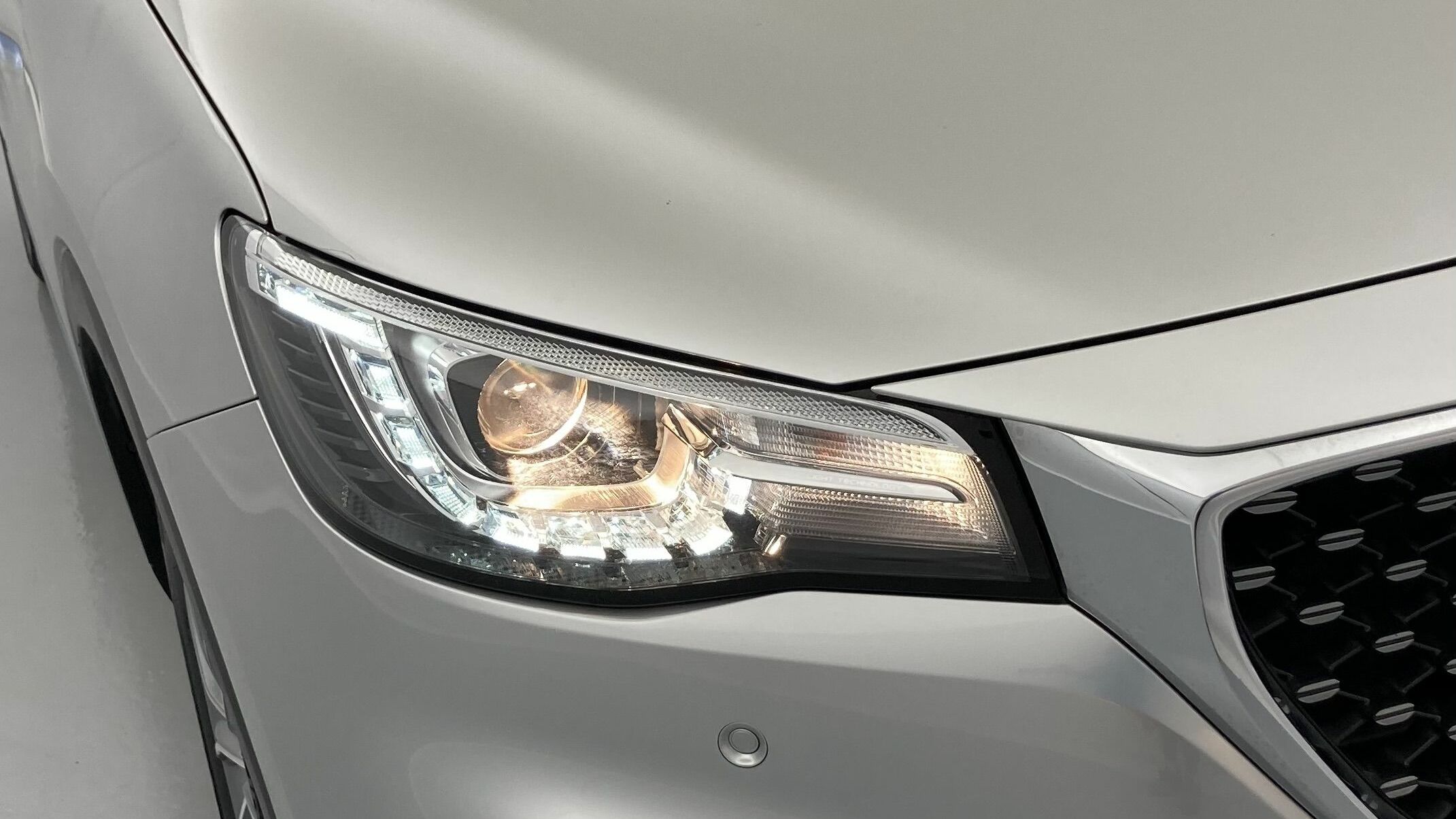 mg hs comfort 1.5 T-GDI 162 AT 2023 medal silver - ssa 30