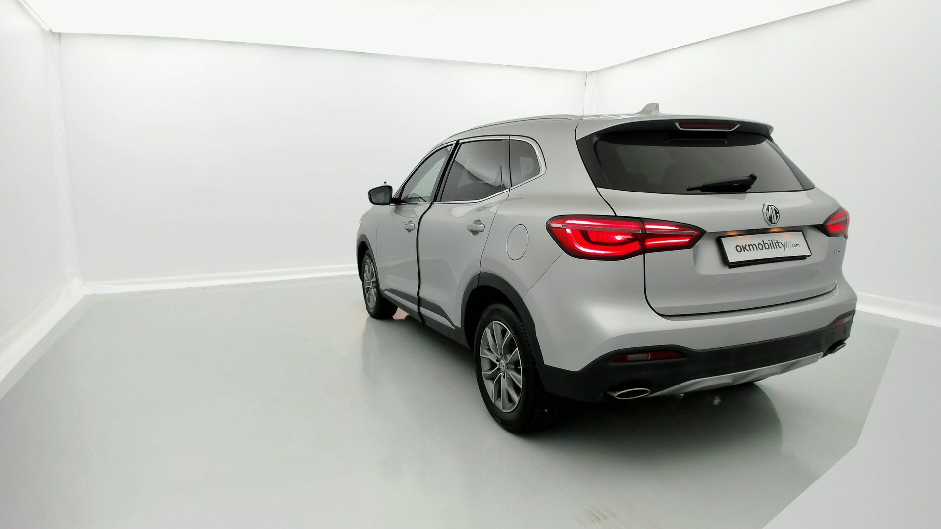 mg hs comfort 1.5 T-GDI 162 AT 2023 medal silver - ssa 10