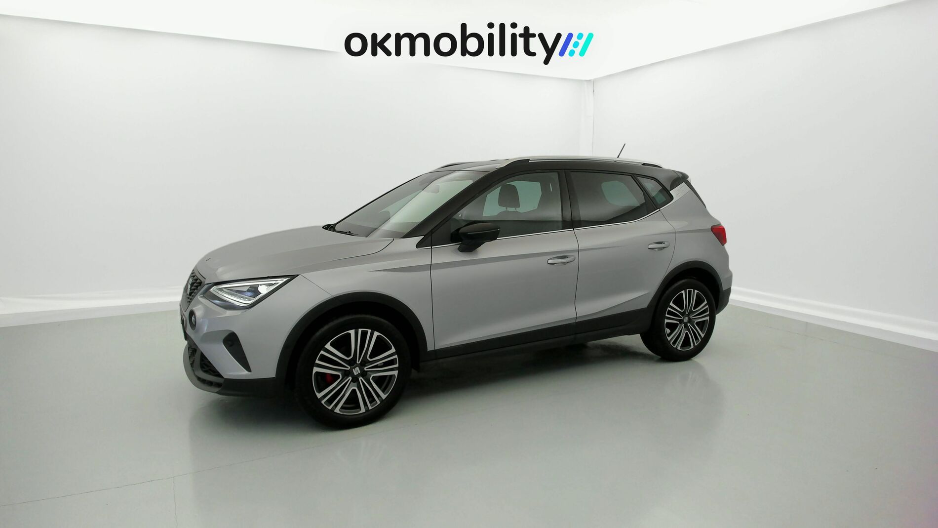 seat arona fr xl rx 1.0 TSI 115 2024 plata urban / negro 4