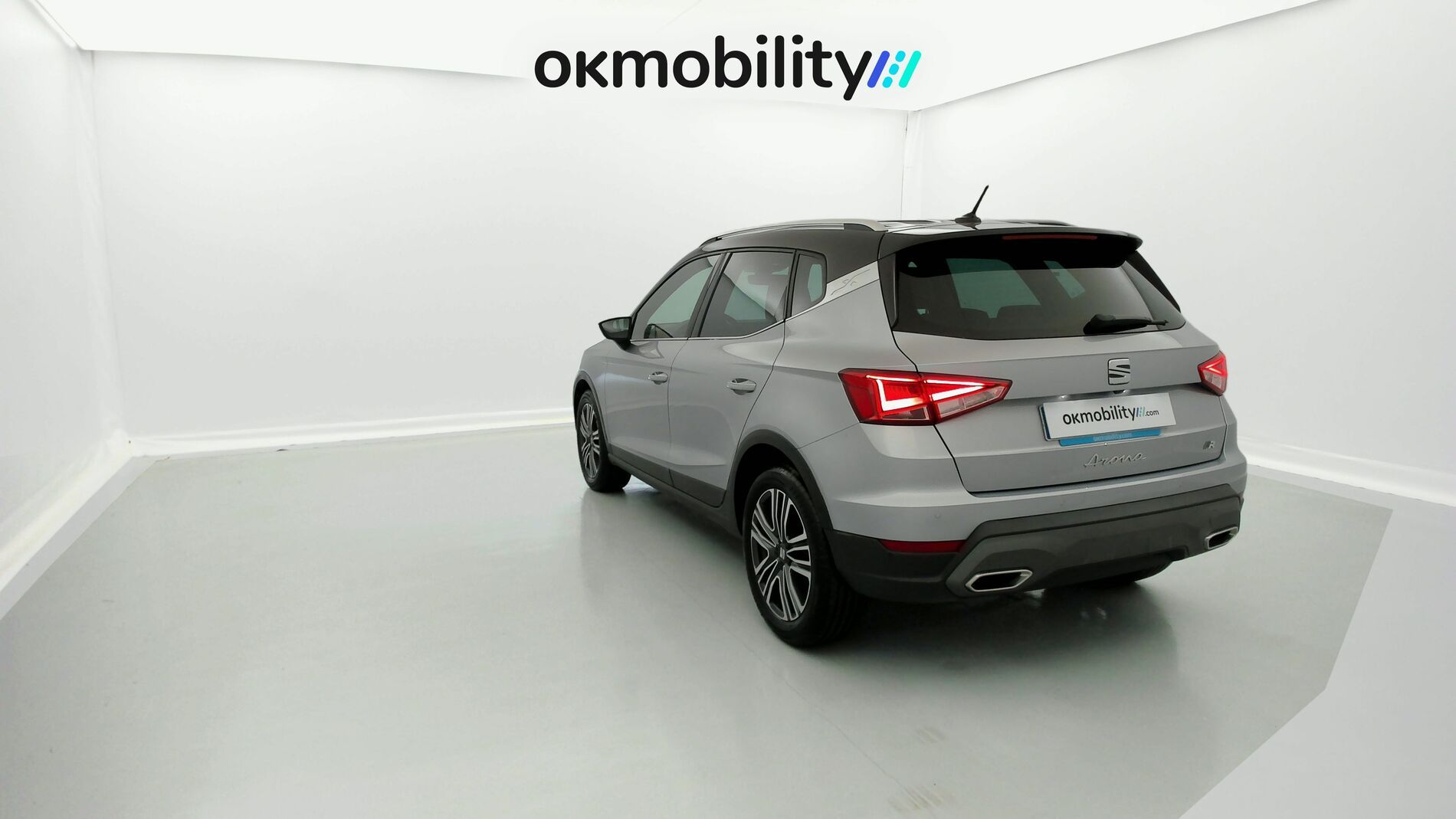 seat arona fr xl rx 1.0 TSI 115 2024 plata urban / negro 8