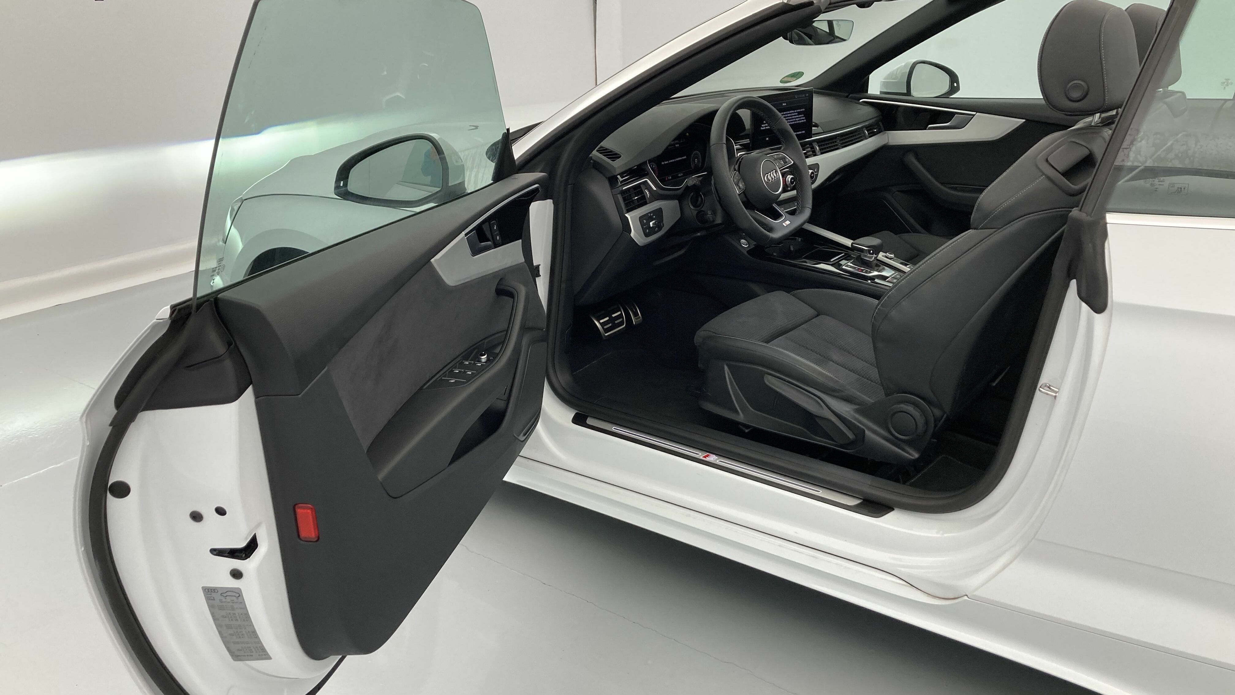 audi a5 cabrio s line 40 TFSI 204 STRONIC 2024 gletscherweiß metallic 13
