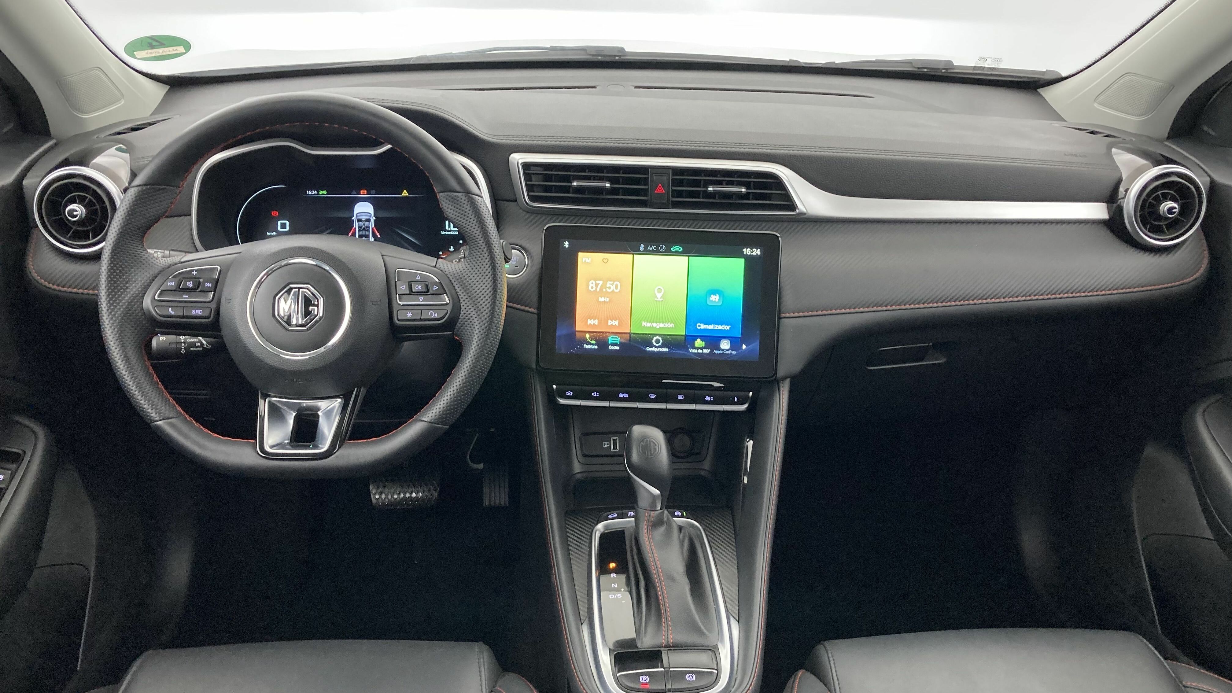 mg zs luxury 1.0 T-GDI 110 AT 2024 dover white 17