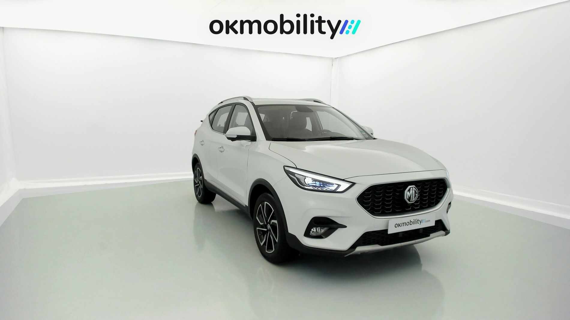 mg zs luxury 1.0 T-GDI 110 AT 2024 dover white 3