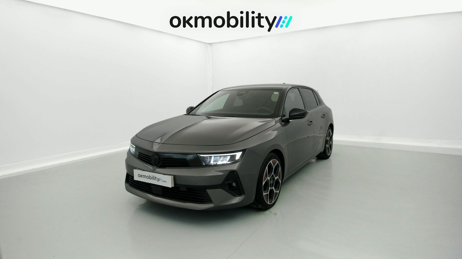 opel astra gs line 1.5D 130 AT 2022 vulkan grey / negro 1