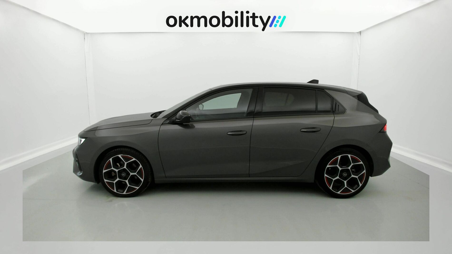 opel astra gs line 1.5D 130 AT 2022 vulkan grey / negro 7