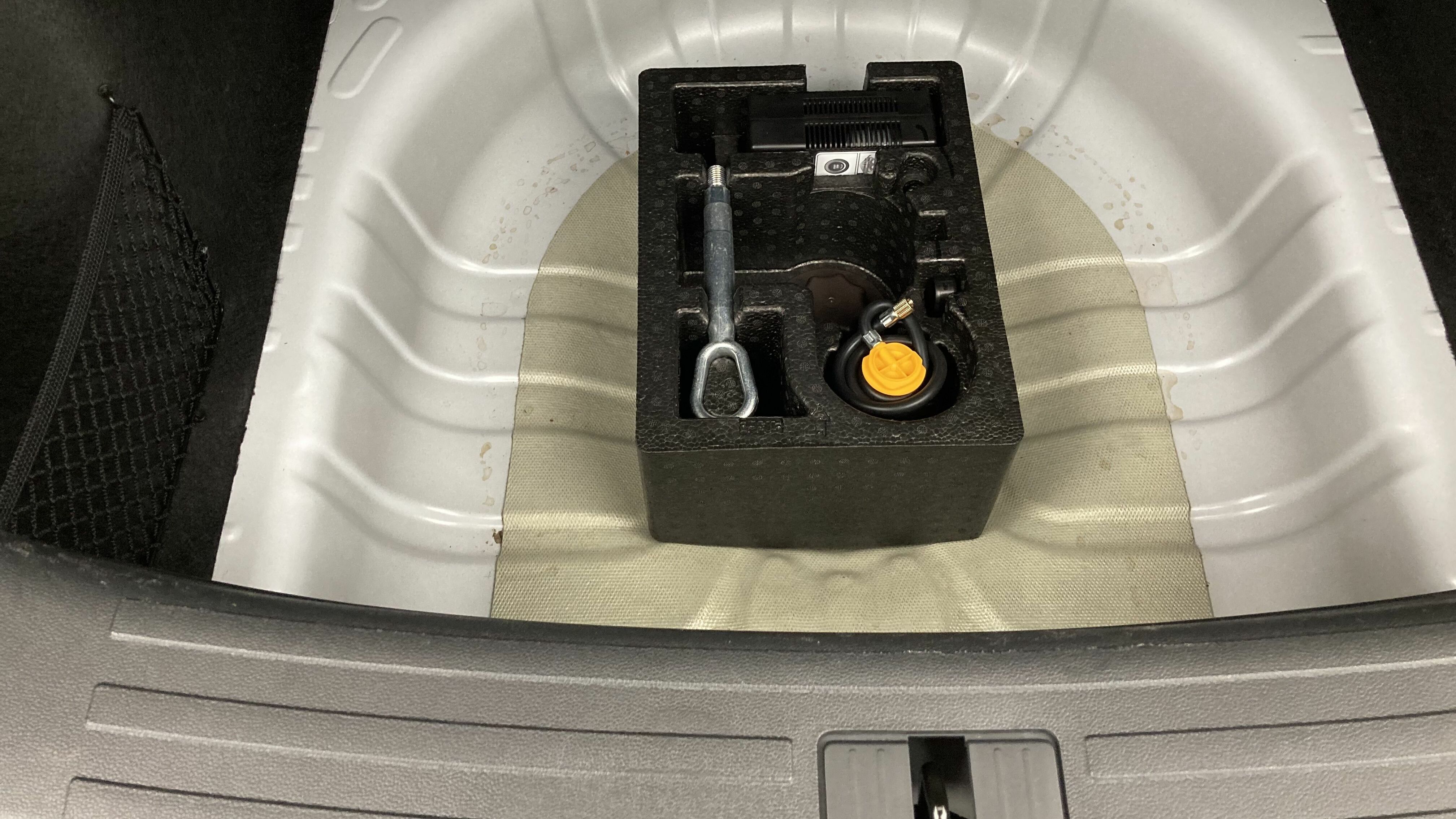 mg zs luxury 1.0 T-GDI 110 AT 2024 dover white 23