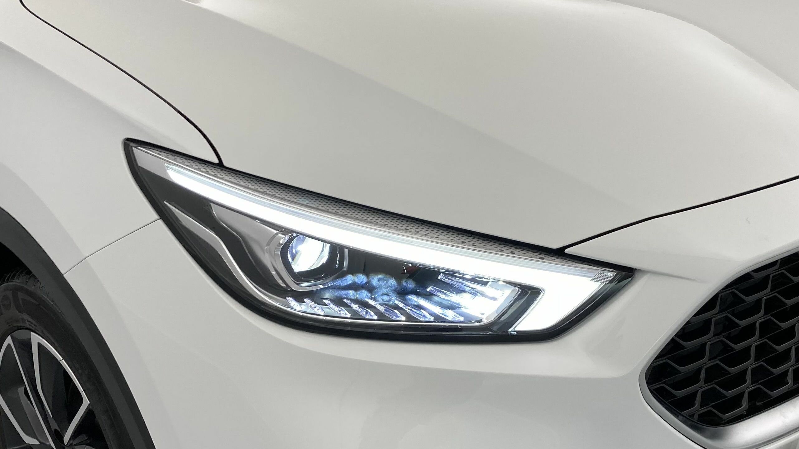 mg zs luxury 1.0 T-GDI 110 AT 2024 dover white 29