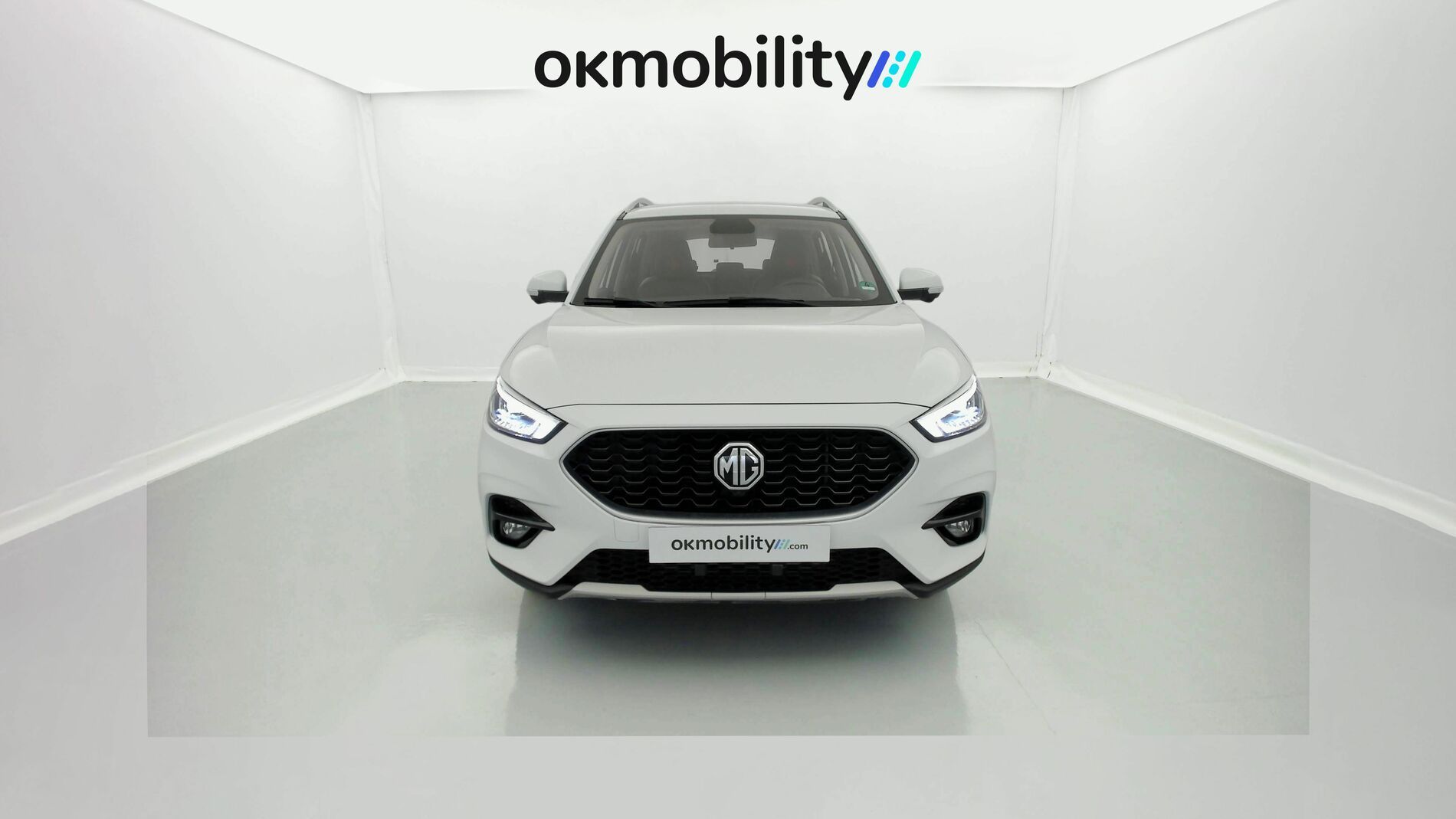 mg zs luxury 1.0 T-GDI 110 AT 2024 dover white 4