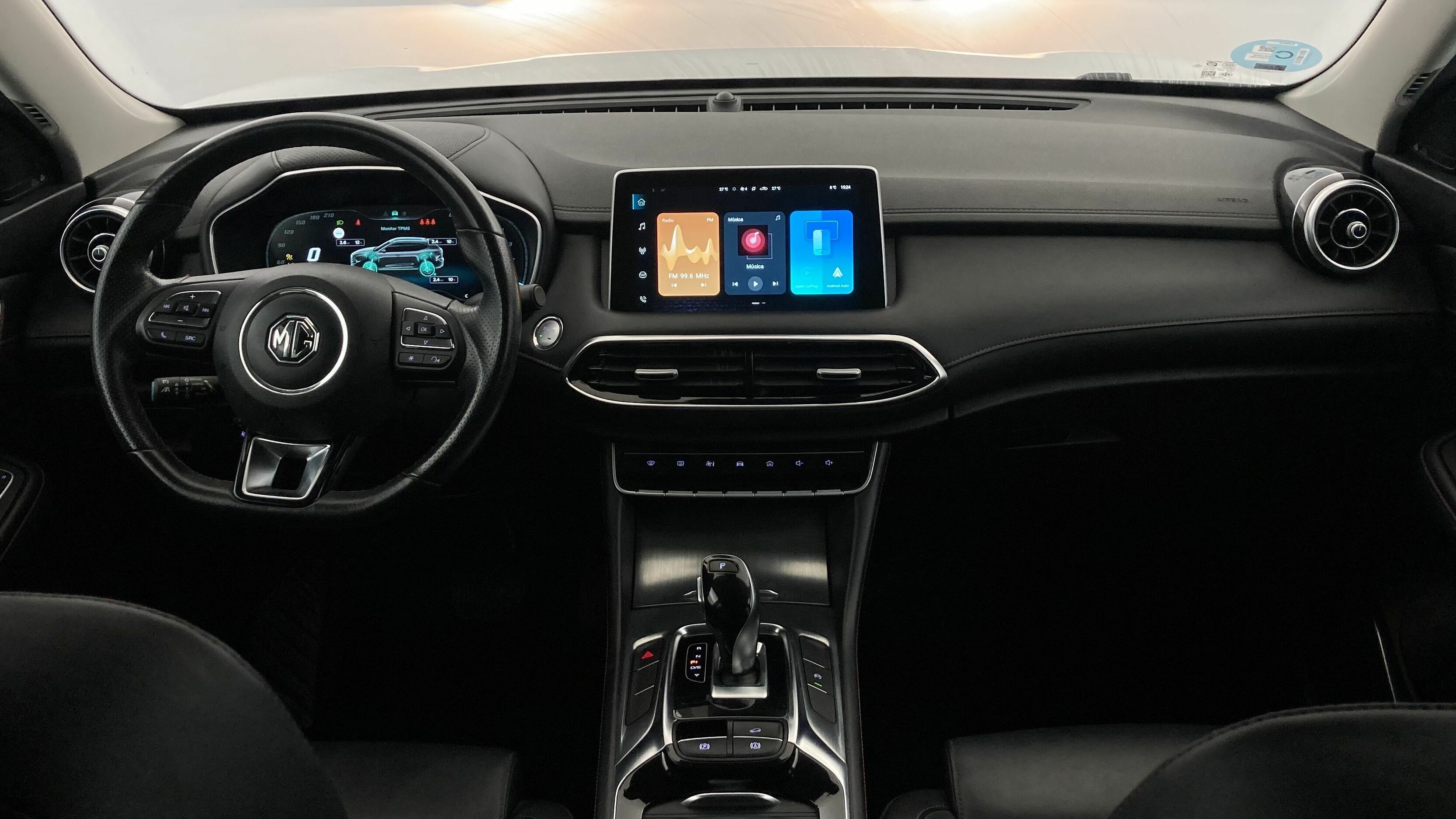 mg hs comfort 1.5 T-GDI 162 AT 2023 white 15