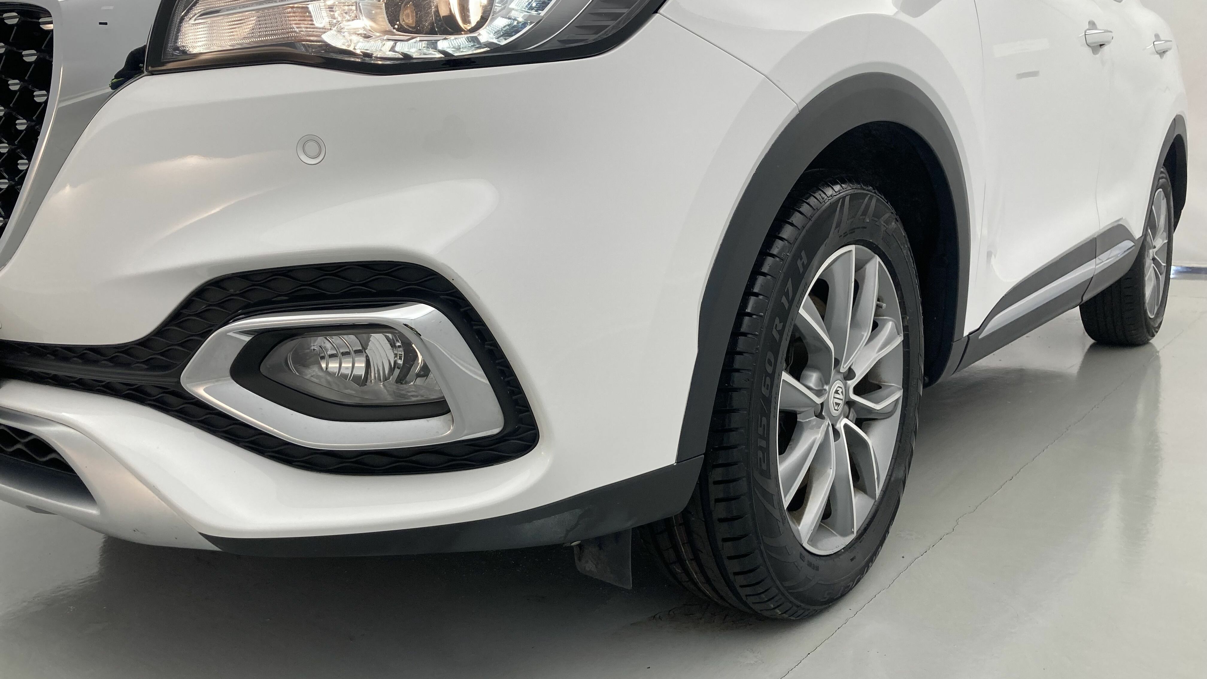 mg hs comfort 1.5 T-GDI 162 AT 2023 white 25