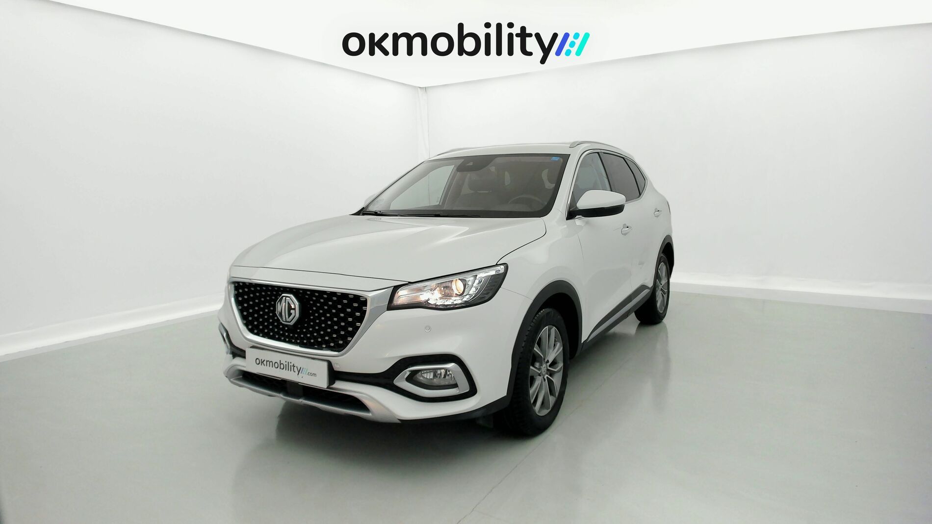 mg hs comfort 1.5 T-GDI 162 AT 2023 white 1