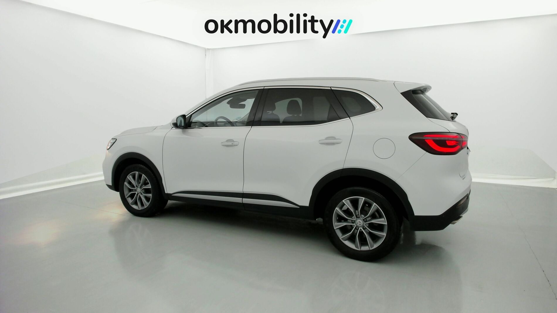 mg hs comfort 1.5 T-GDI 162 AT 2023 white 7