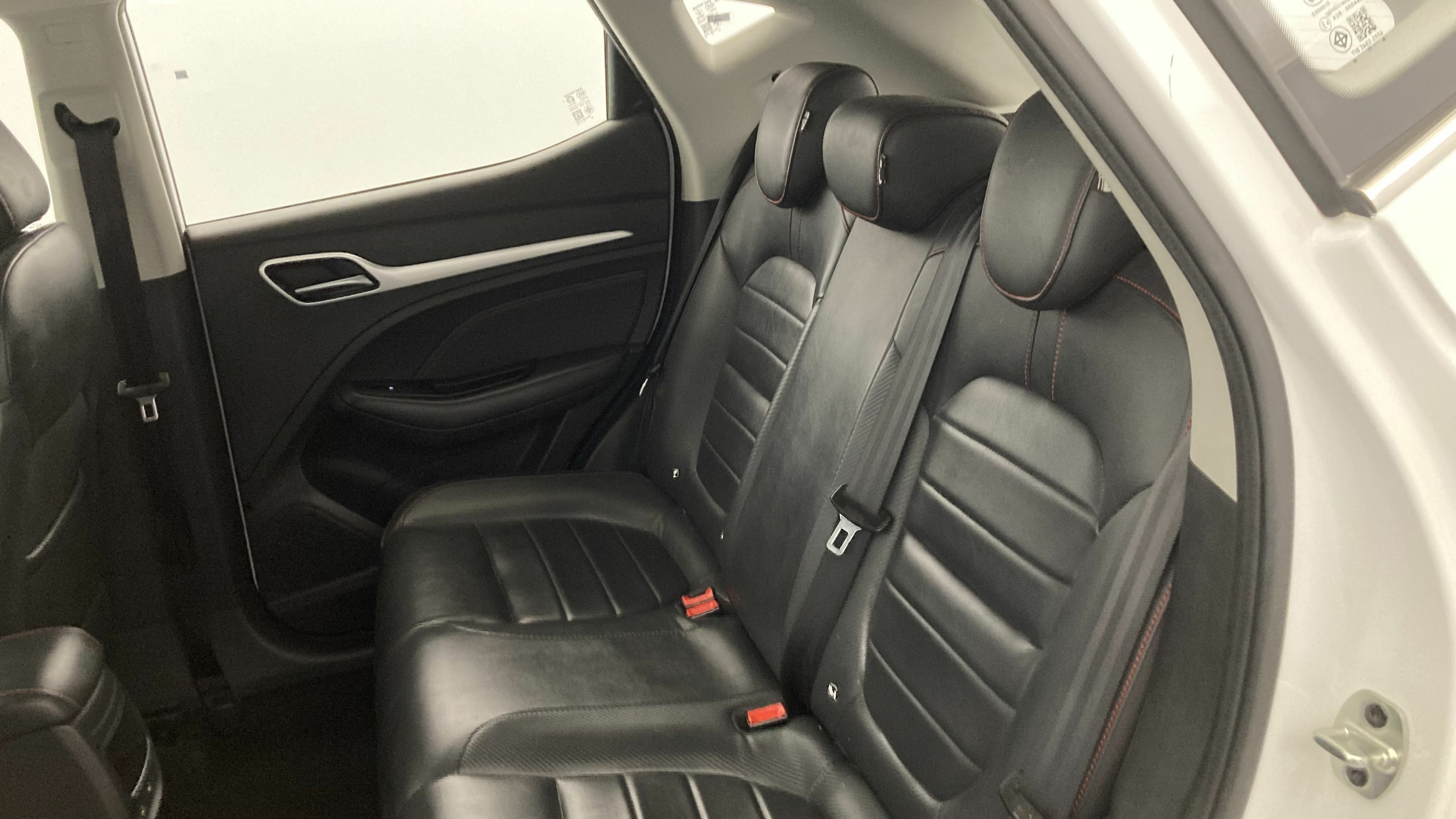 mg zs luxury 1.5 VTI-TECH 106 2023 dover white 21