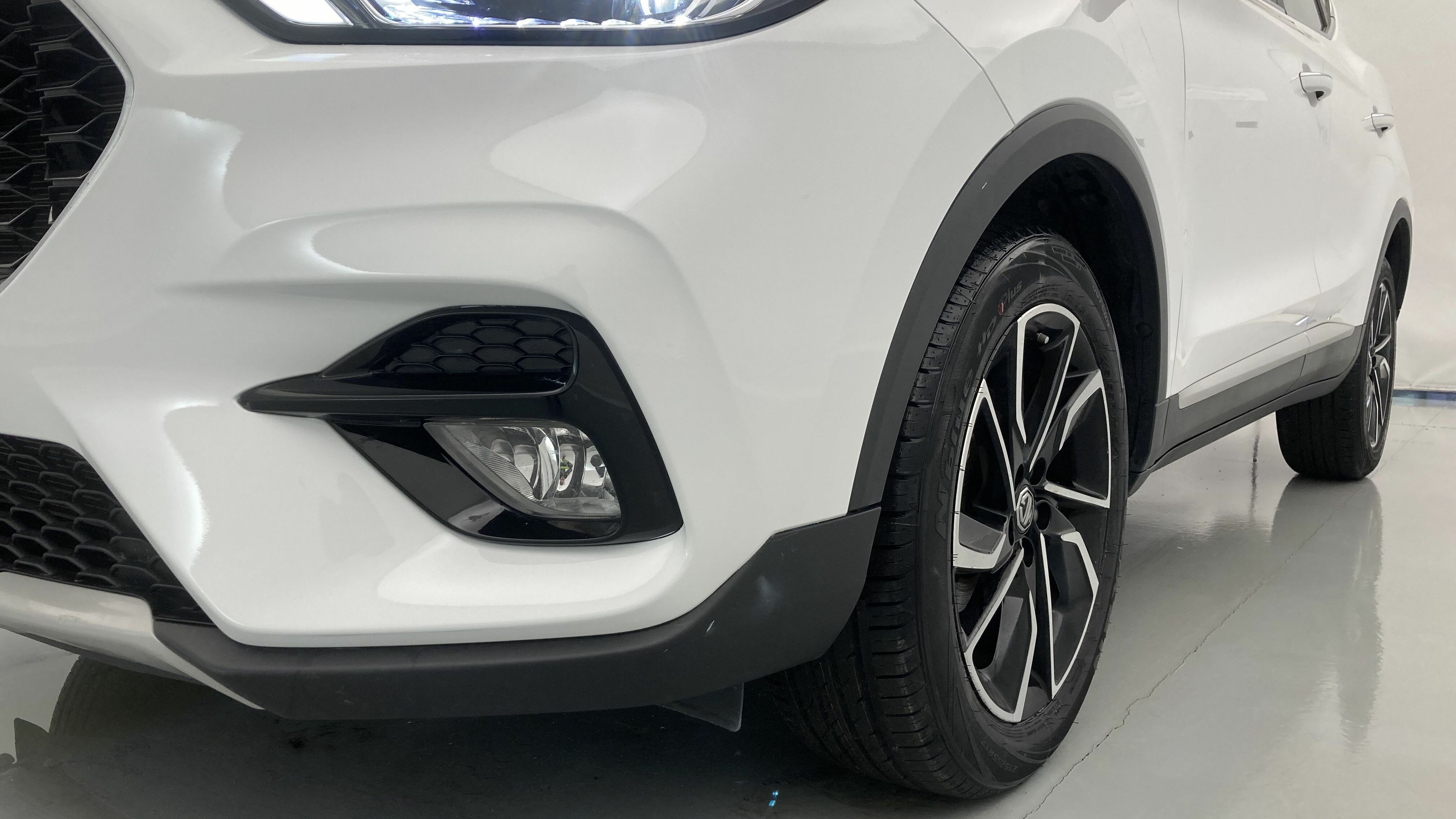 mg zs luxury 1.5 VTI-TECH 106 2023 dover white 26