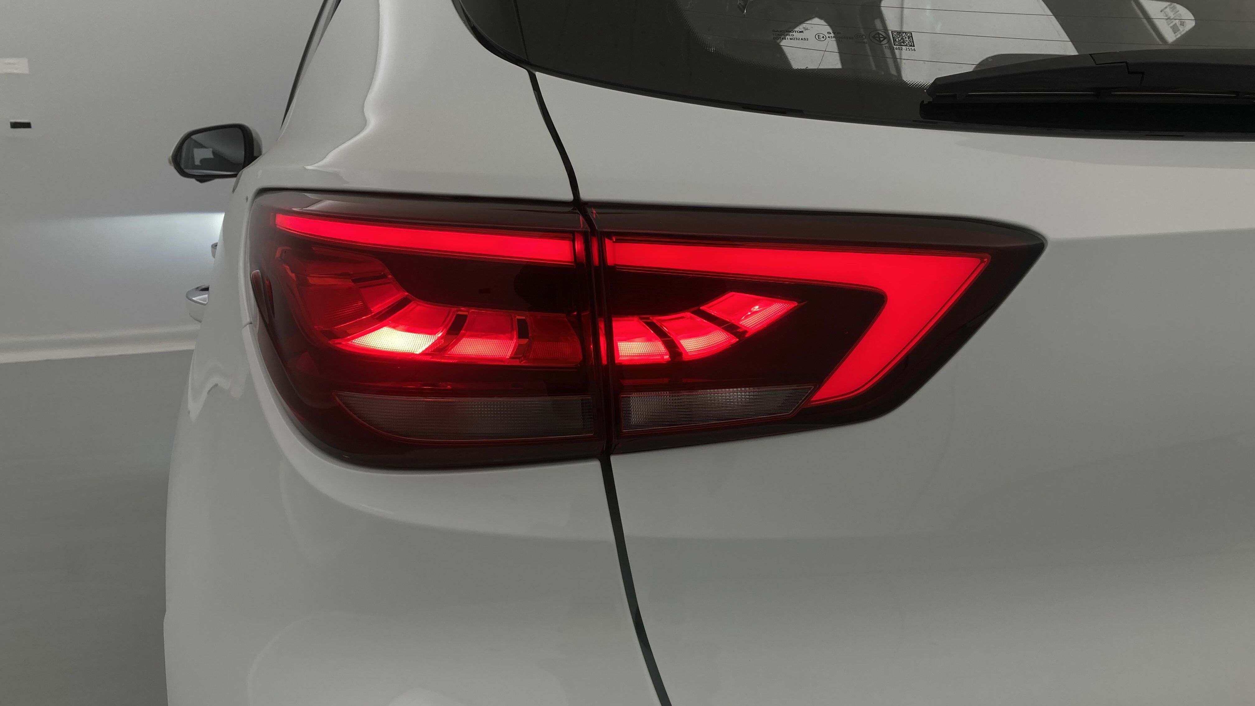 mg zs luxury 1.5 VTI-TECH 106 2023 dover white 30