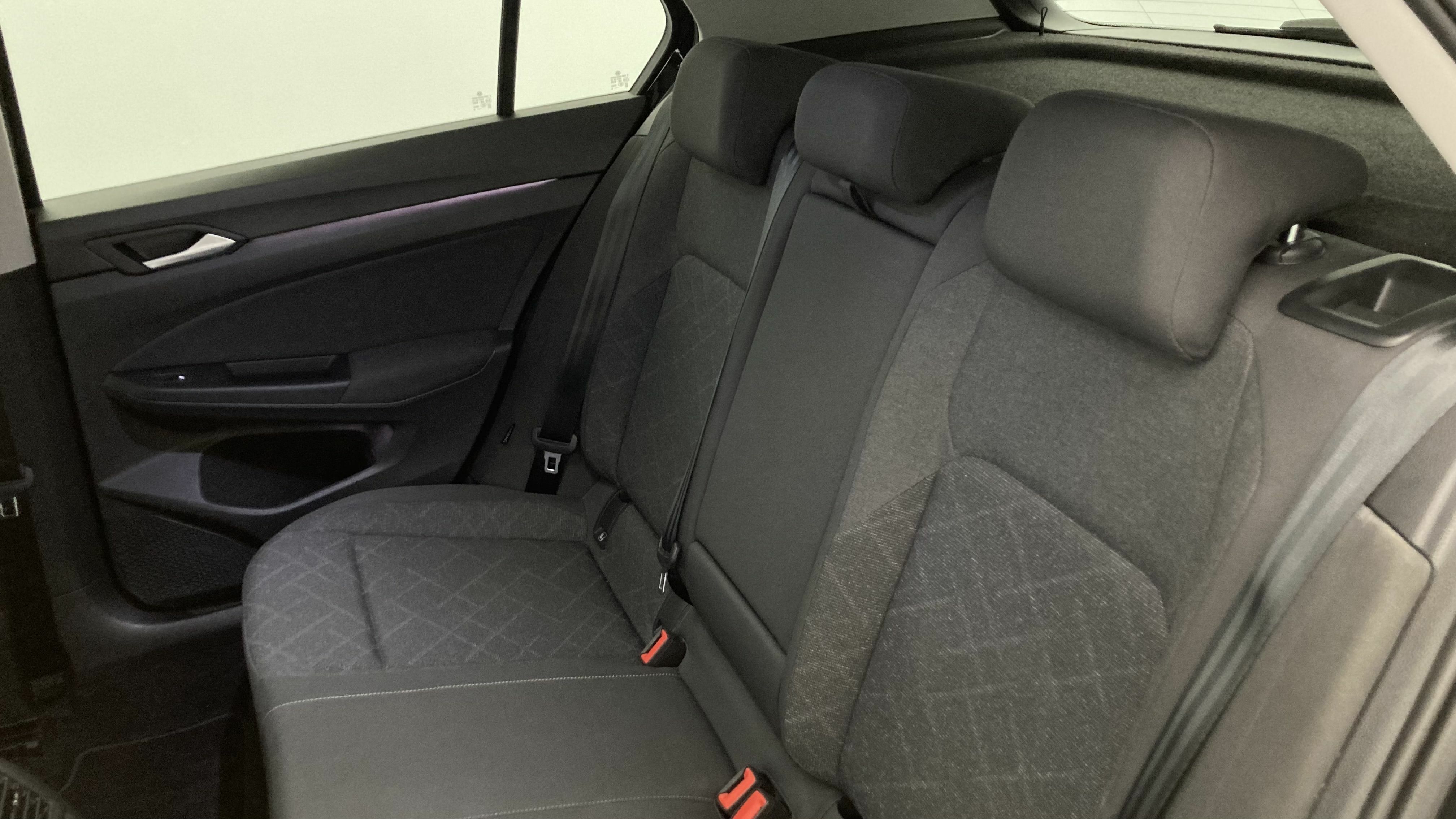 volkswagen golf life 2.0 TDI 116 2020 deep black pearl 21