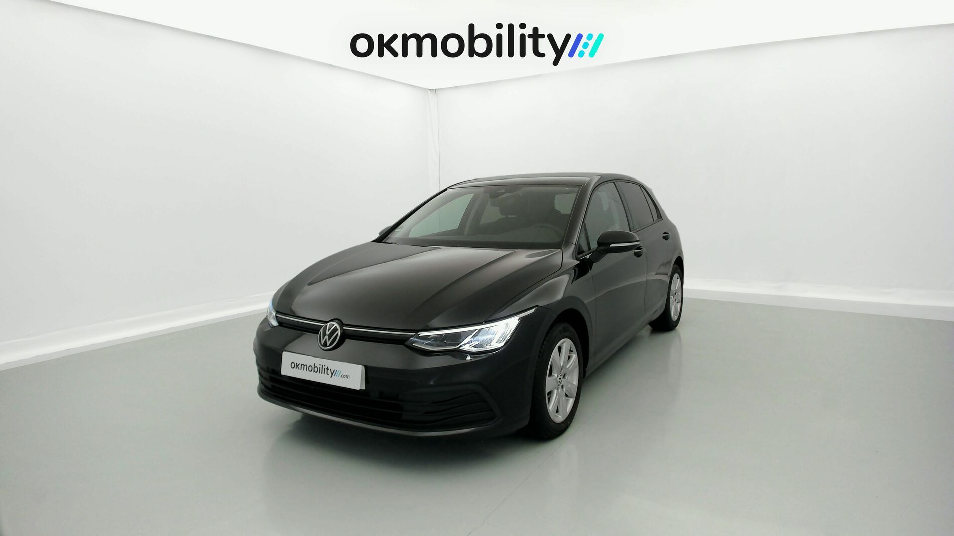 volkswagen golf life 2.0 TDI 116 2020 deep black pearl 1