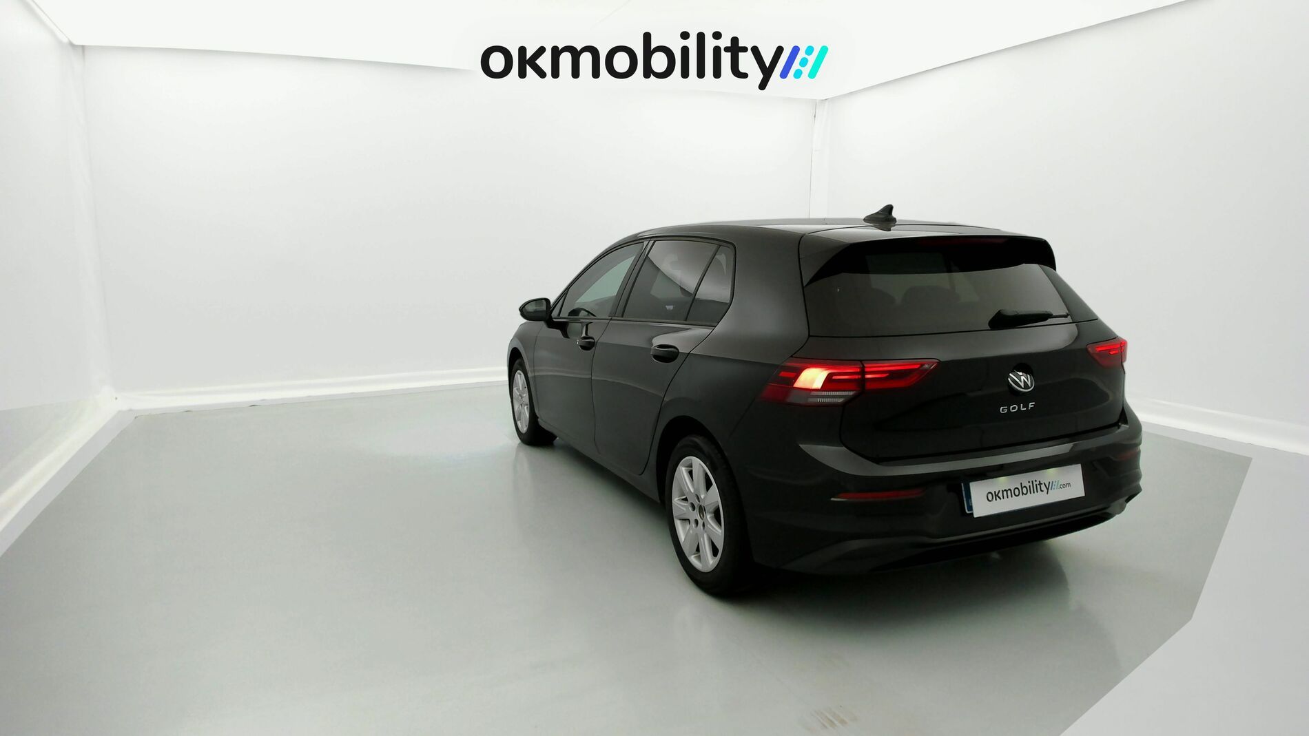 volkswagen golf life 2.0 TDI 116 2020 deep black pearl 9