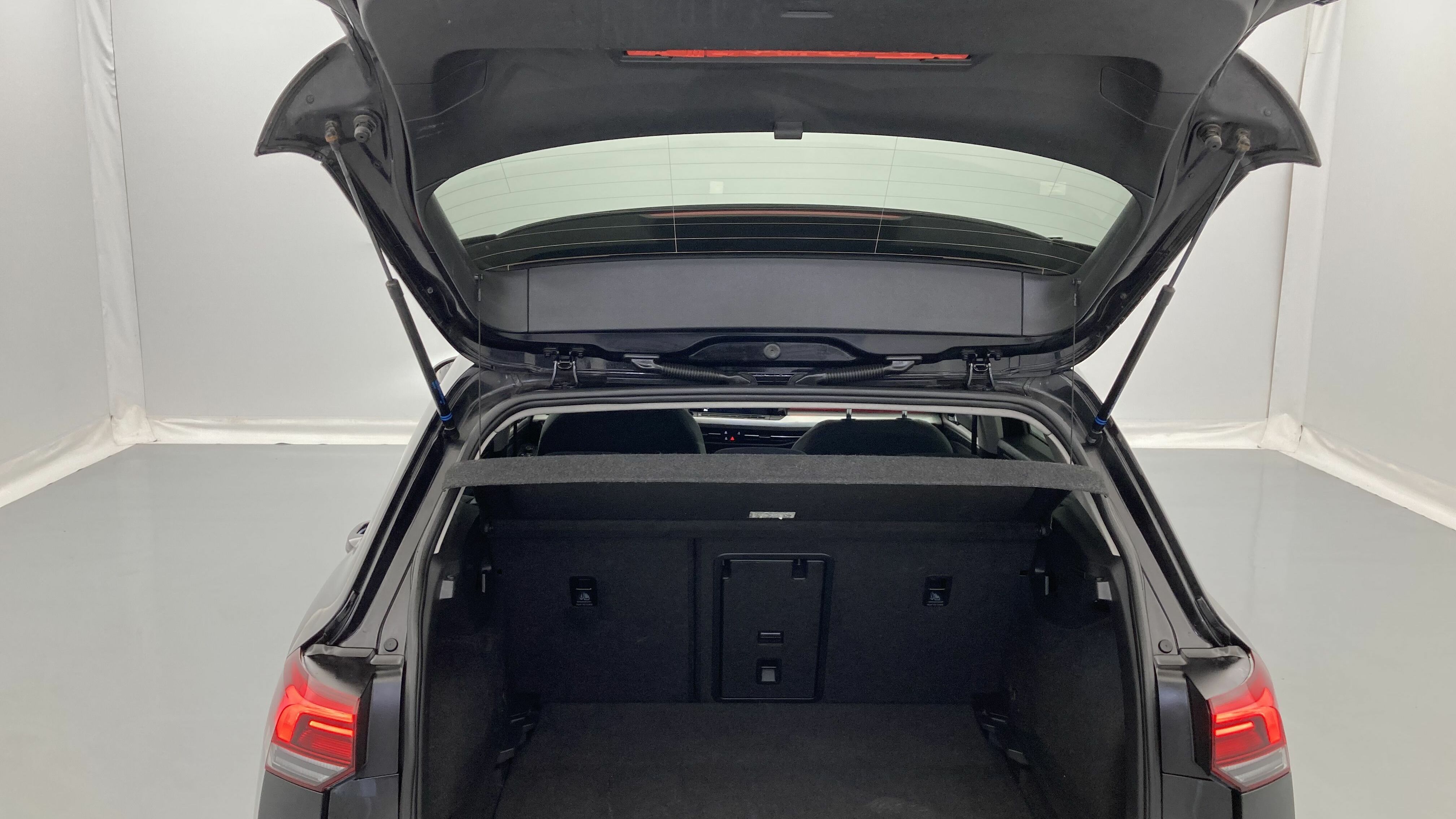 volkswagen golf life 2.0 TDI 150 DSG 2020 deep black perleffekt 25