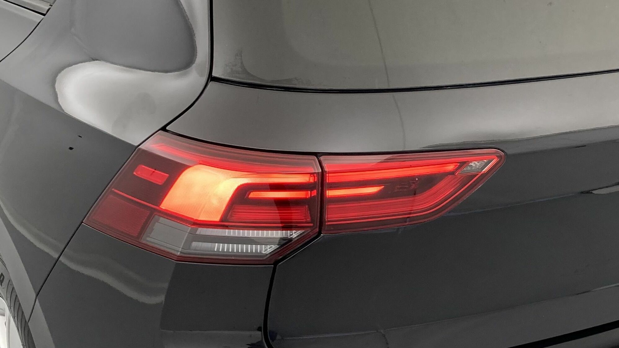 volkswagen golf life 2.0 TDI 150 DSG 2020 deep black perleffekt 31