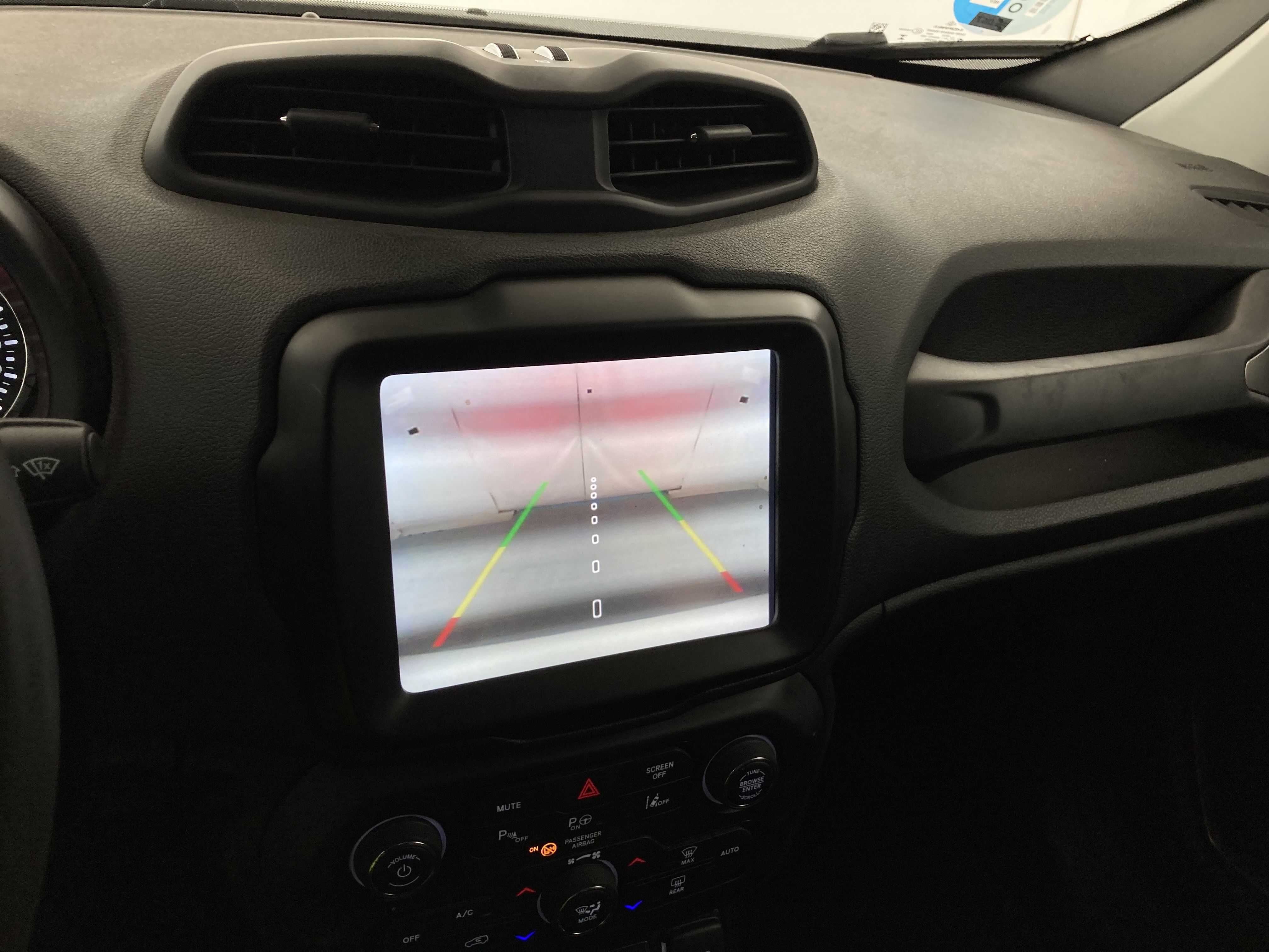 jeep renegade limited 1.5 TURBO 130 DCT 2023 blanco alpine 27