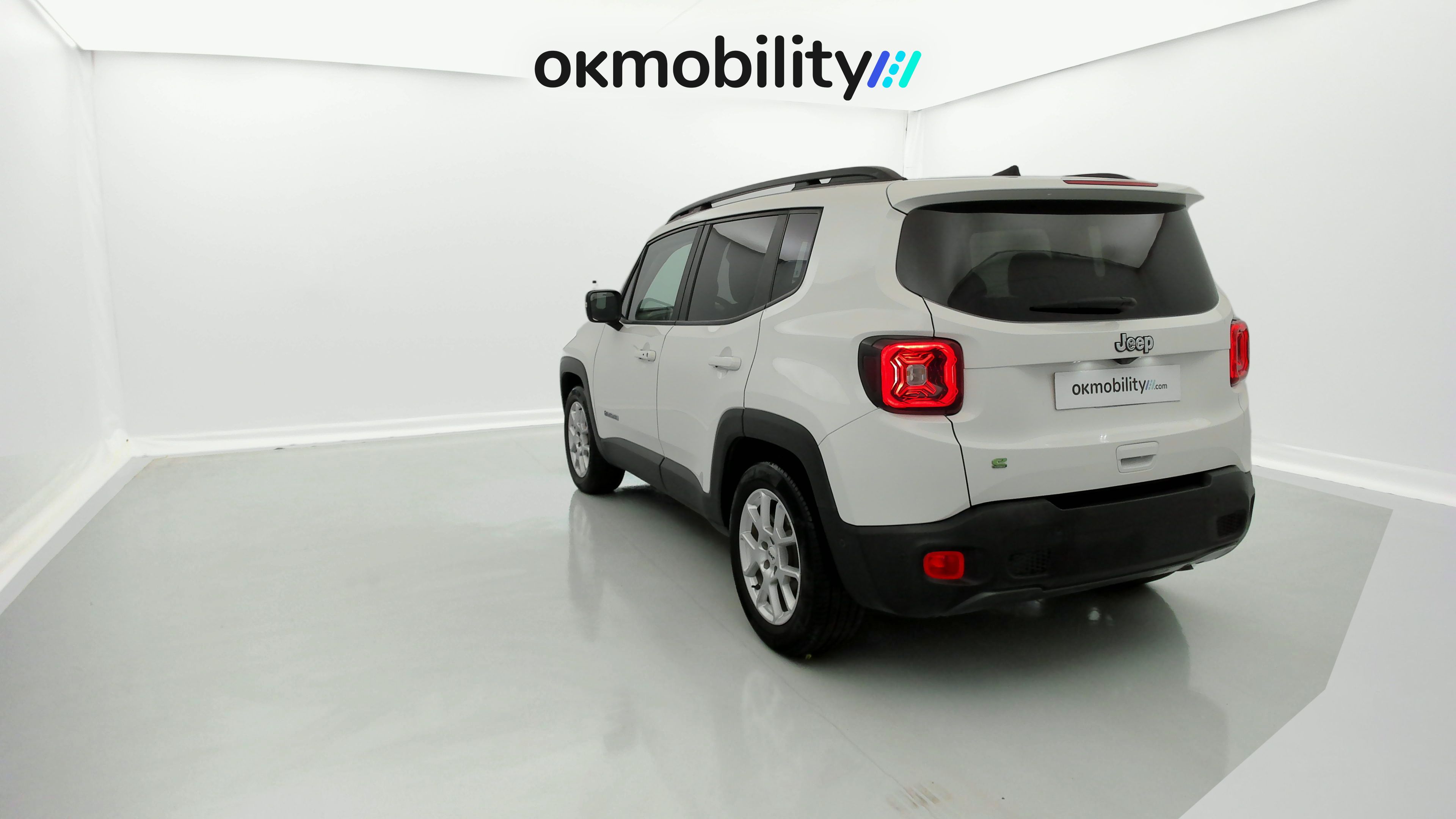 jeep renegade limited 1.5 TURBO 130 DCT 2023 blanco alpine 11