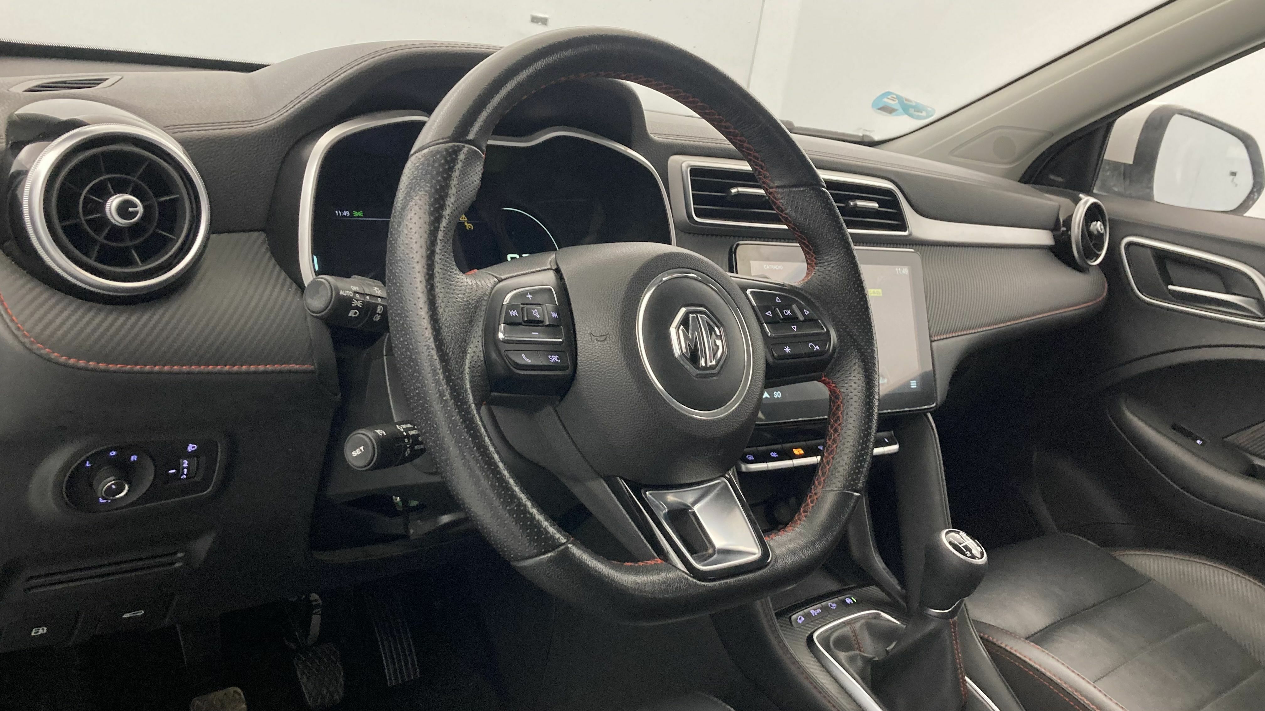 mg zs luxury 1.5 VTI-TECH 106 2023 dover white 14