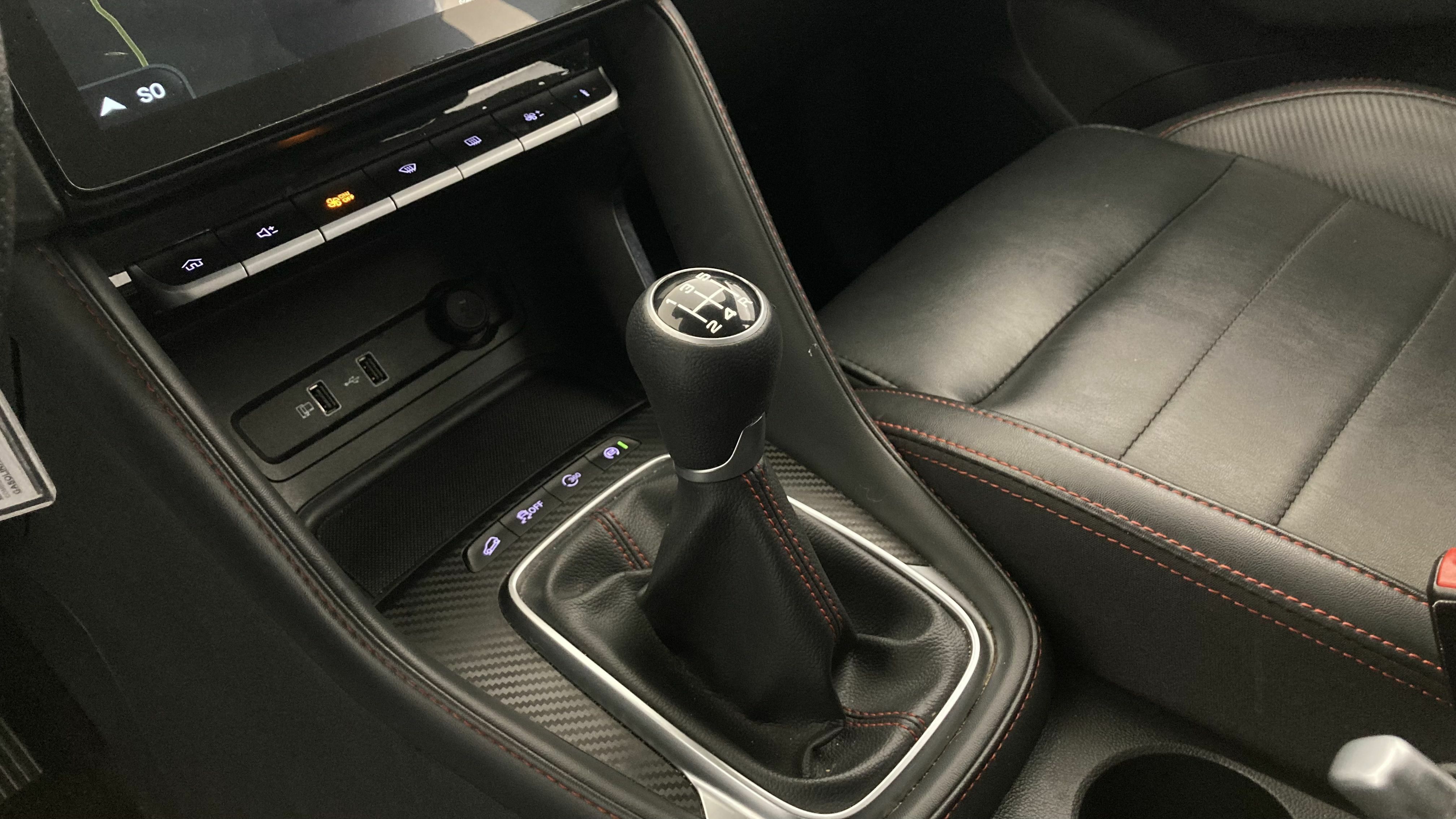 mg zs luxury 1.5 VTI-TECH 106 2023 dover white 16