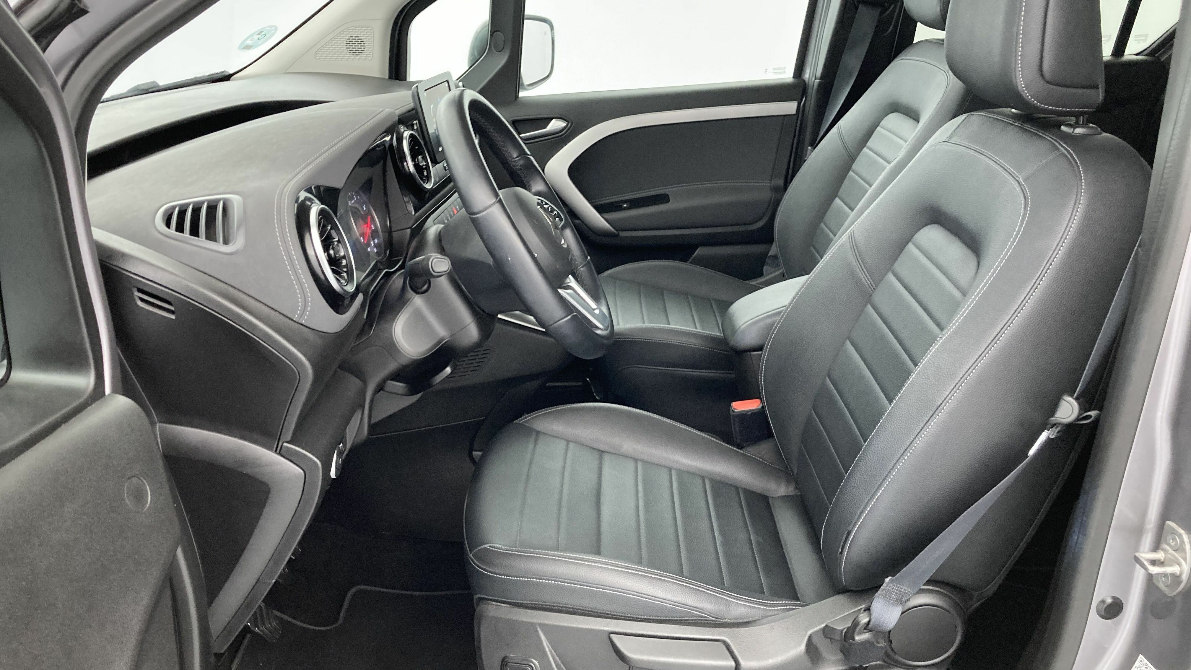 mercedes benz clase t n1 progressive 160D 95 2023 gris cromita metalizado 14