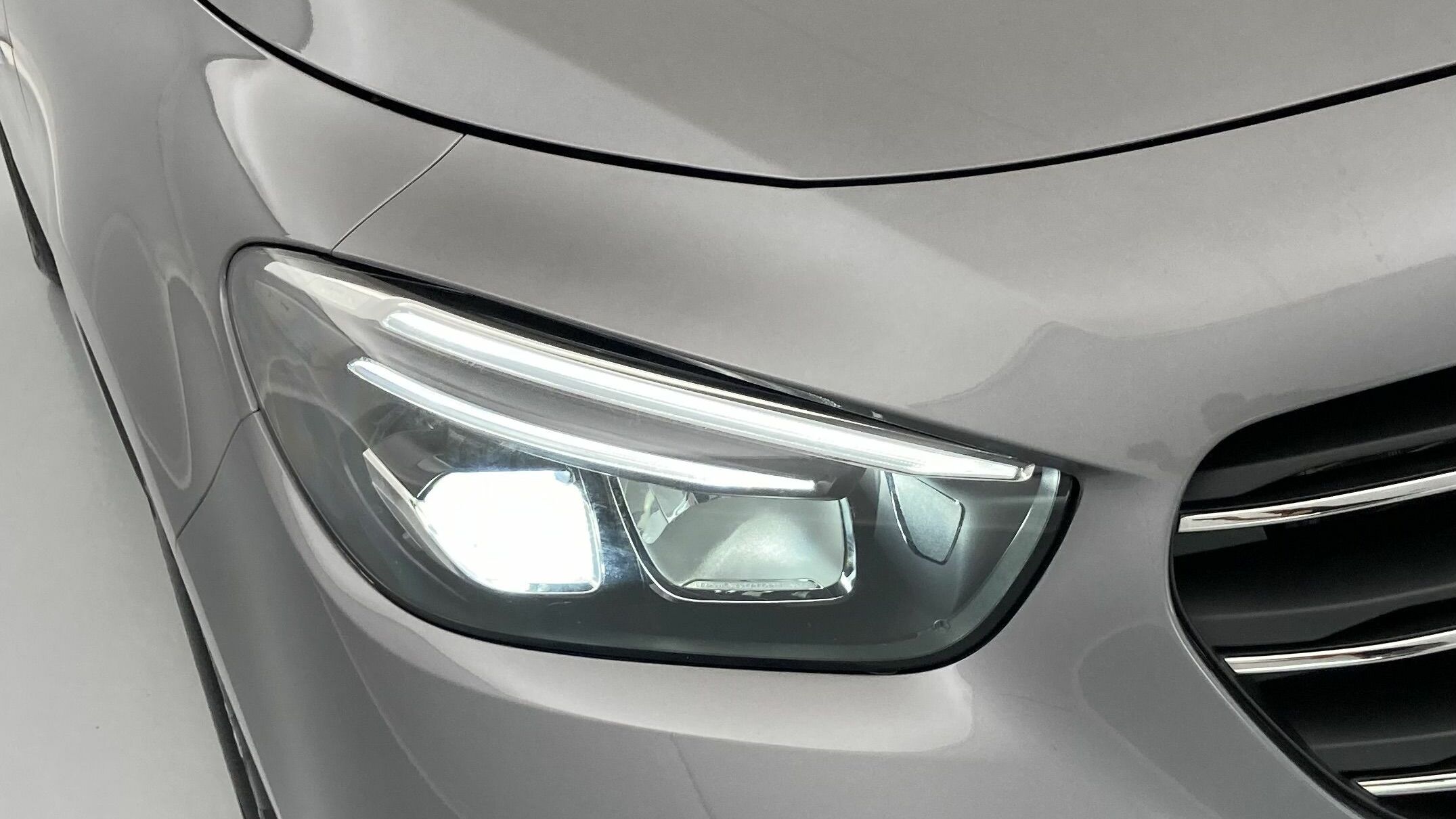 mercedes benz clase t n1 progressive 160D 95 2023 gris cromita metalizado 29