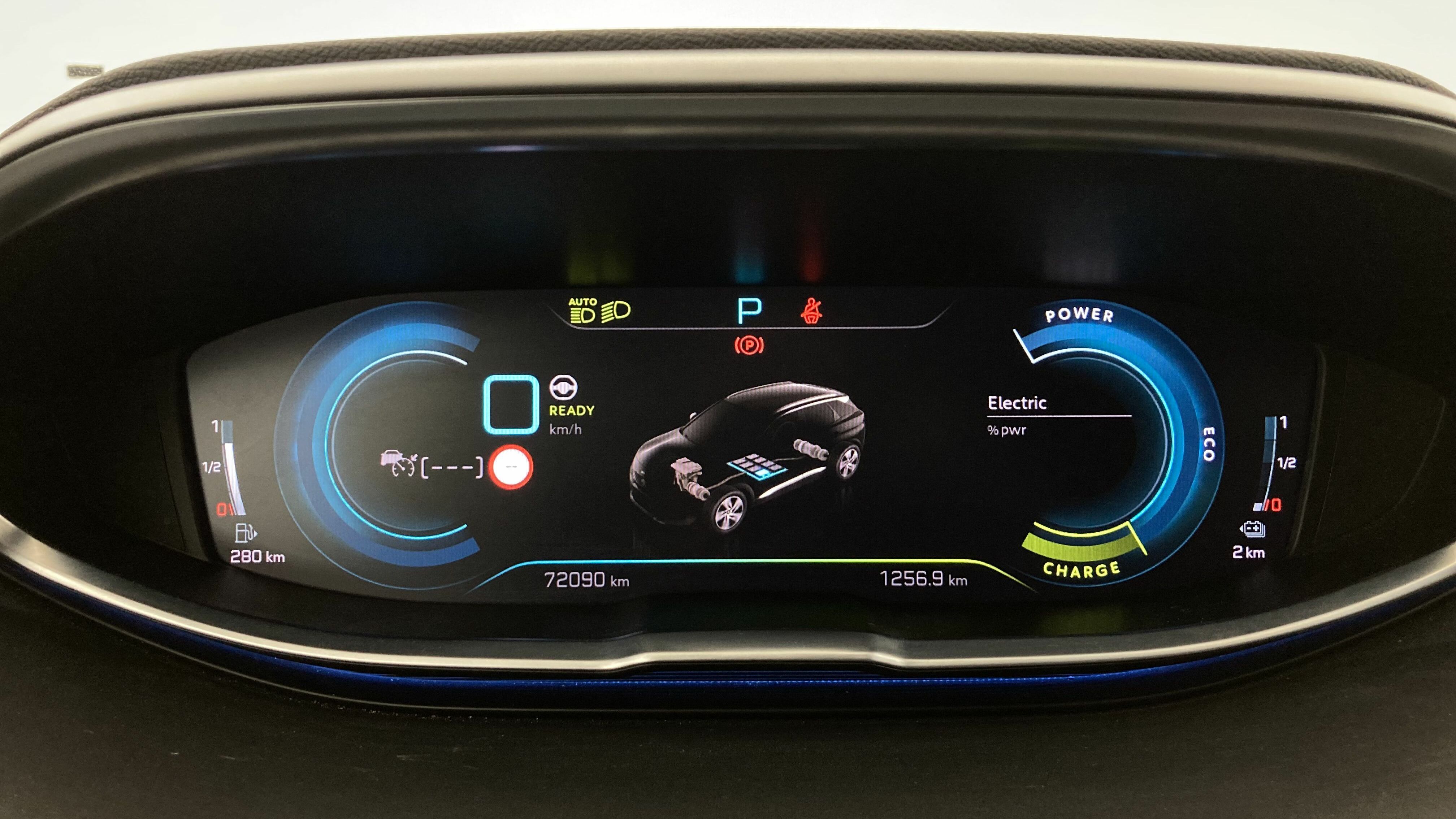 peugeot 3008 gt pack 1.6 HYBRID 300 EAT PHEV 2022 negro perla nera 18