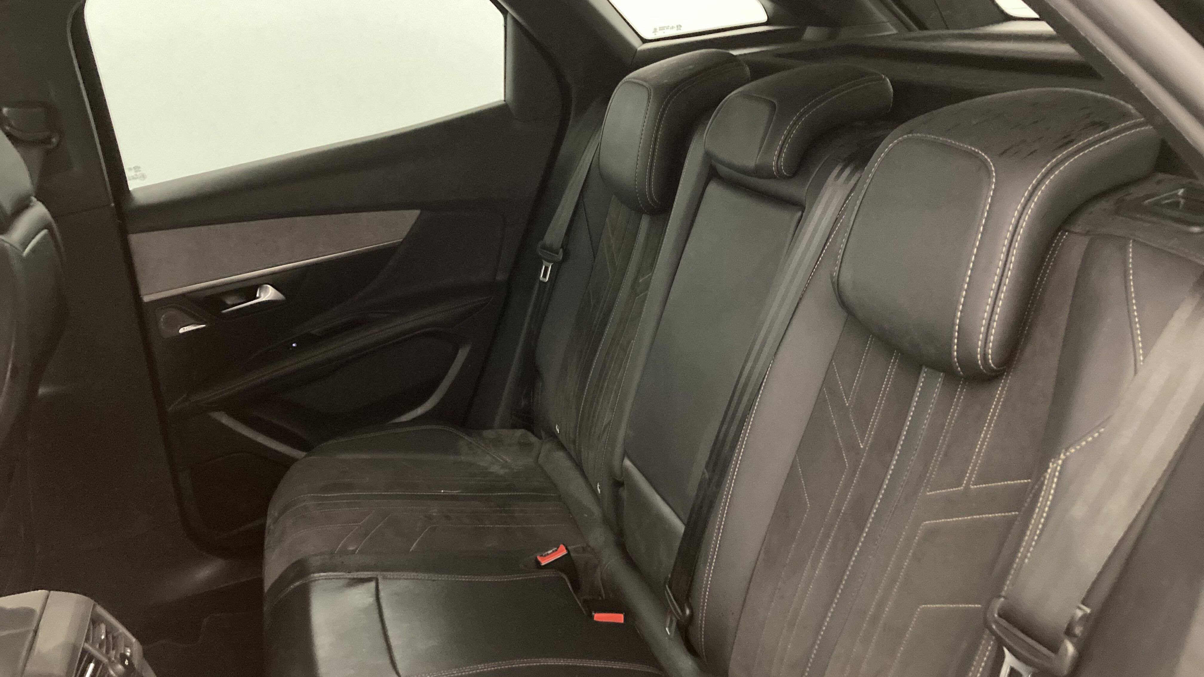 peugeot 3008 gt pack 1.6 HYBRID 300 EAT PHEV 2022 negro perla nera 21