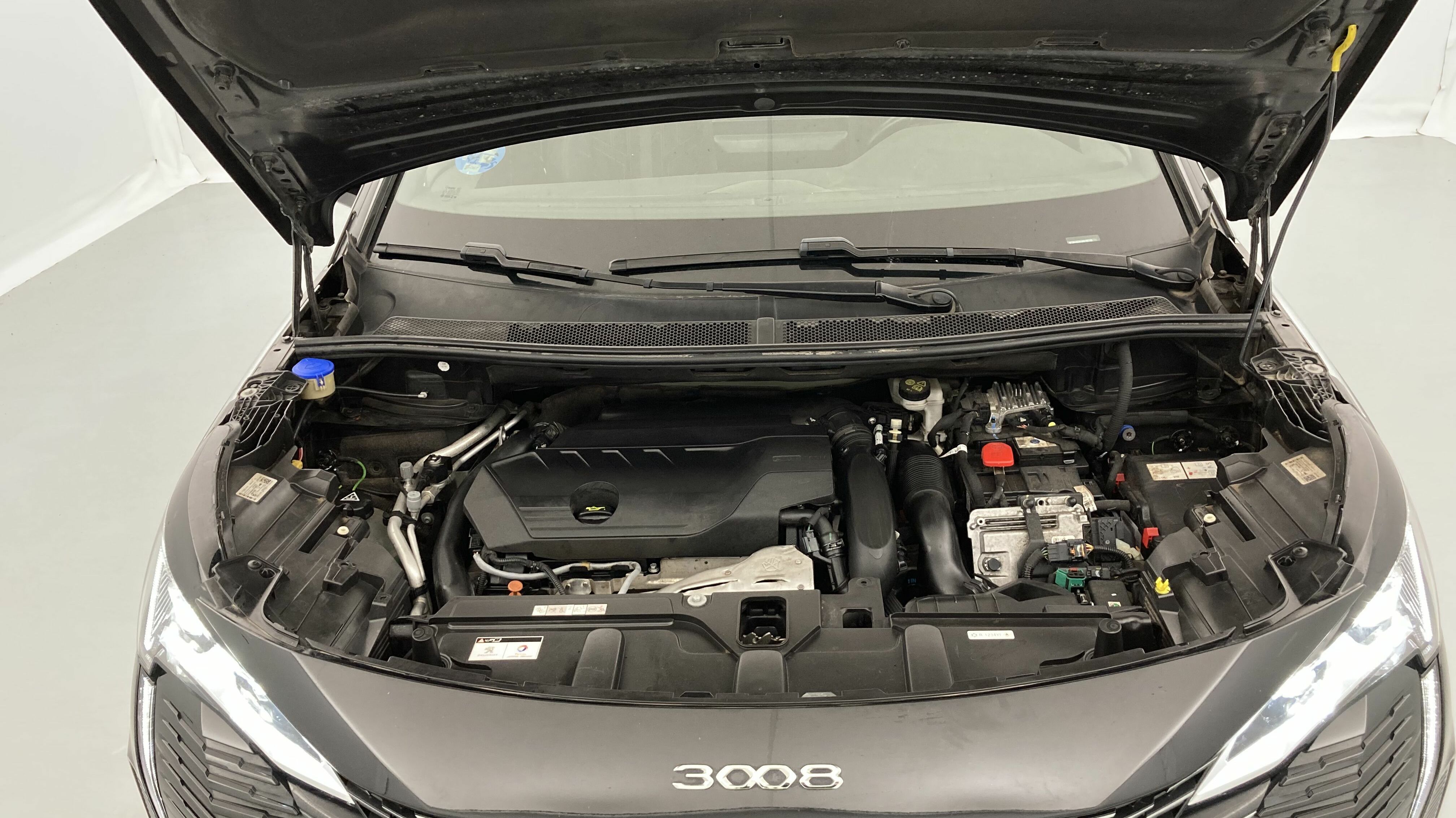 peugeot 3008 gt pack 1.6 HYBRID 300 EAT PHEV 2022 negro perla nera 25