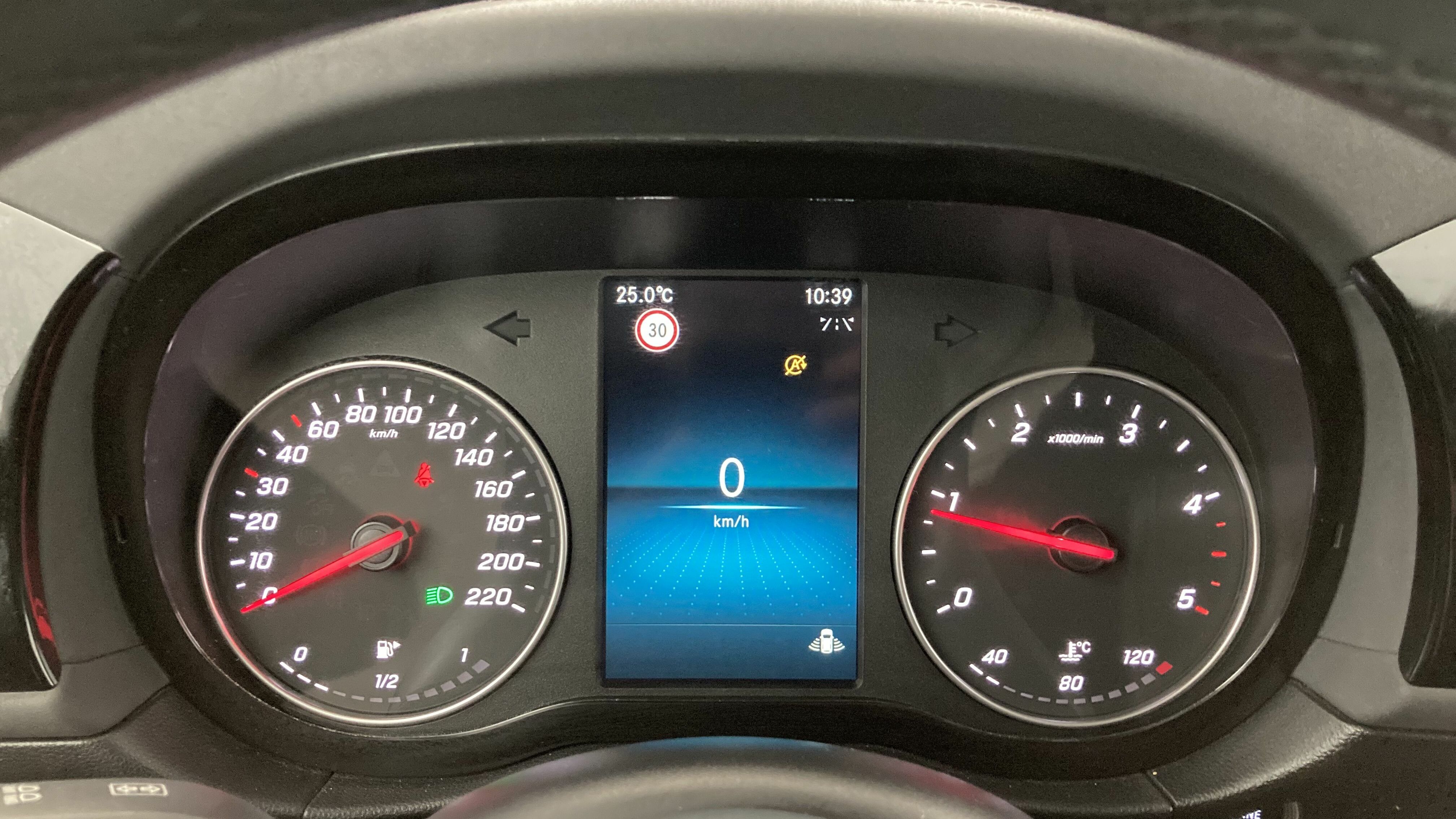 mercedes benz clase t n1 progressive 160D 95 2023 gris cromita metalizado 19